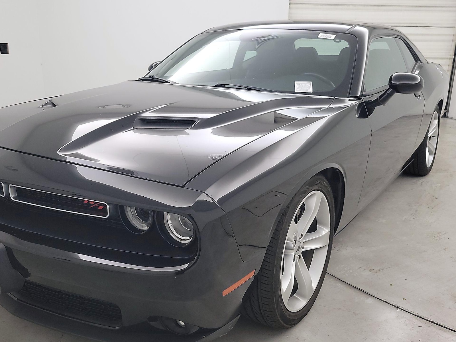 2017 Dodge Challenger R/T - Photo 3