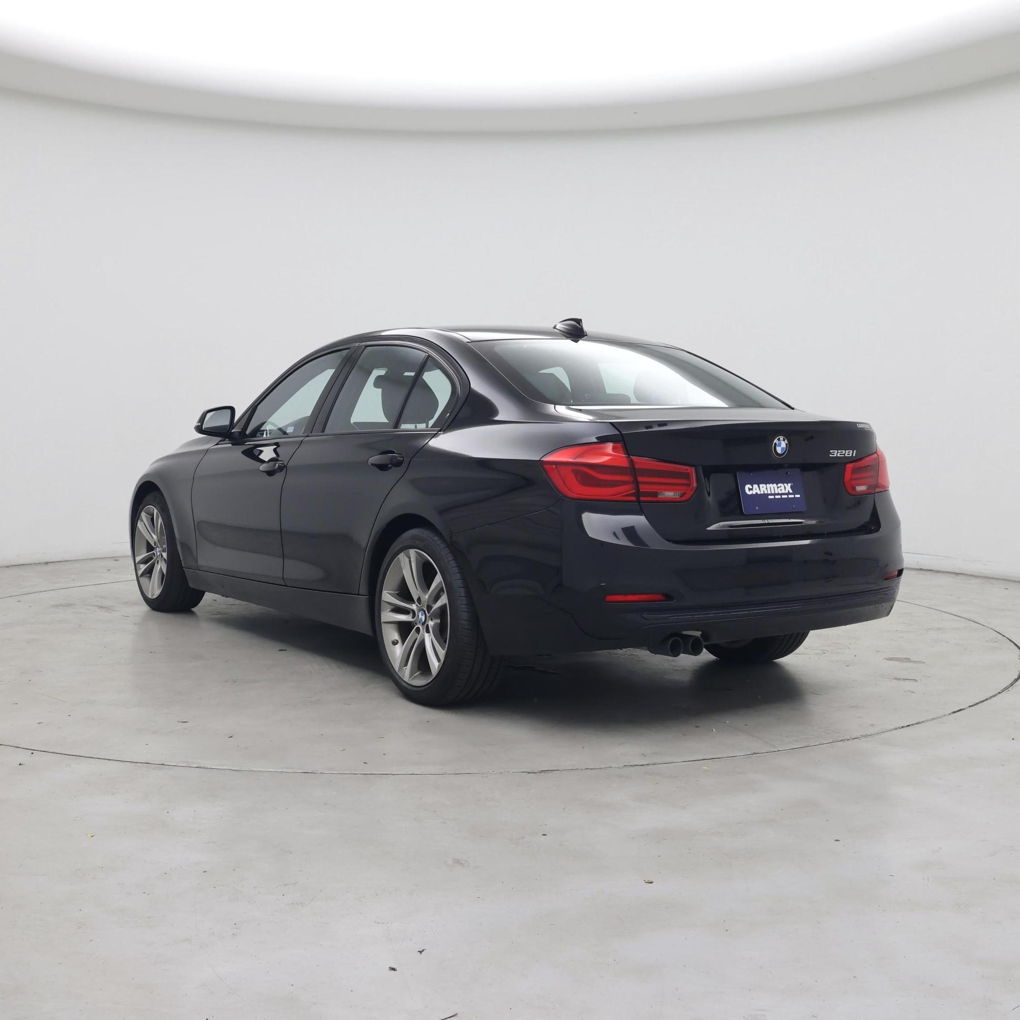 Thumbnail: 2016 BMW 3 Series - 2