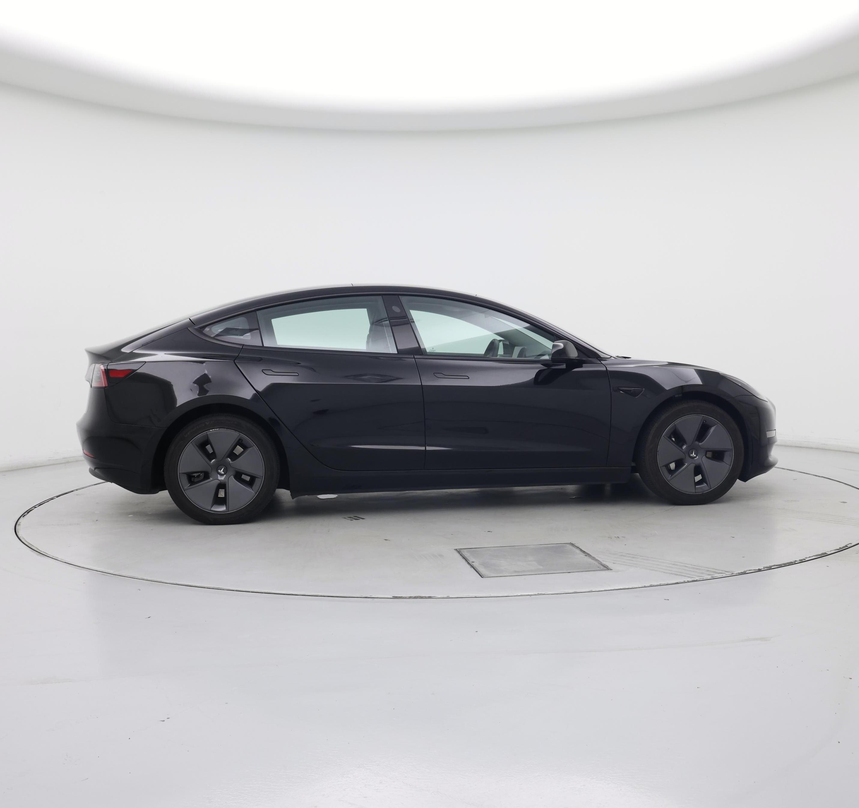 Thumbnail: 2023 Tesla Model 3 - 7