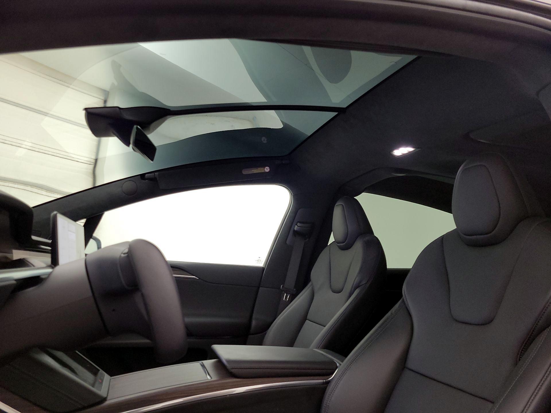 Thumbnail: 2022 Tesla Model X - 19