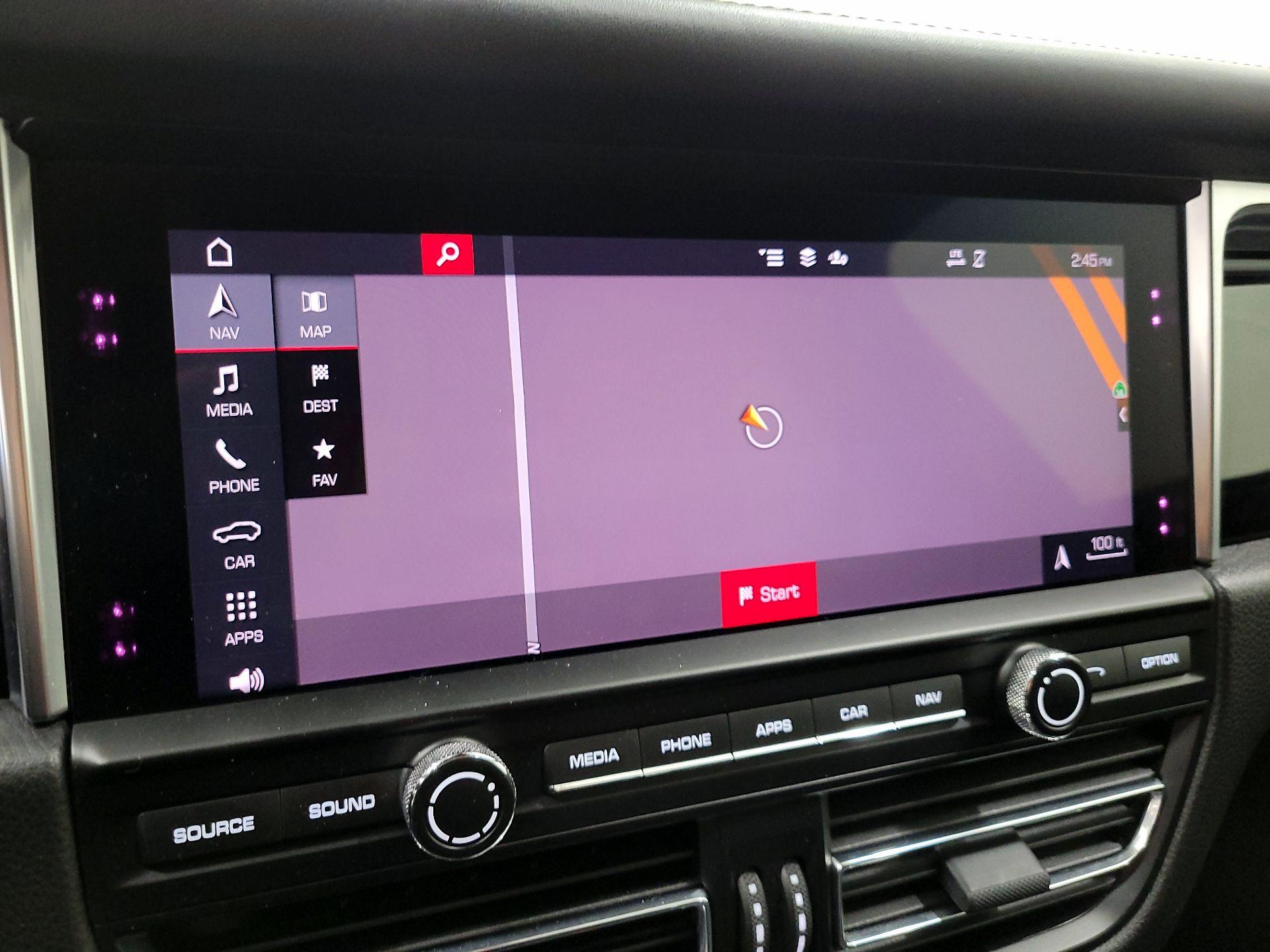 Thumbnail: 2020 Porsche Macan - 14