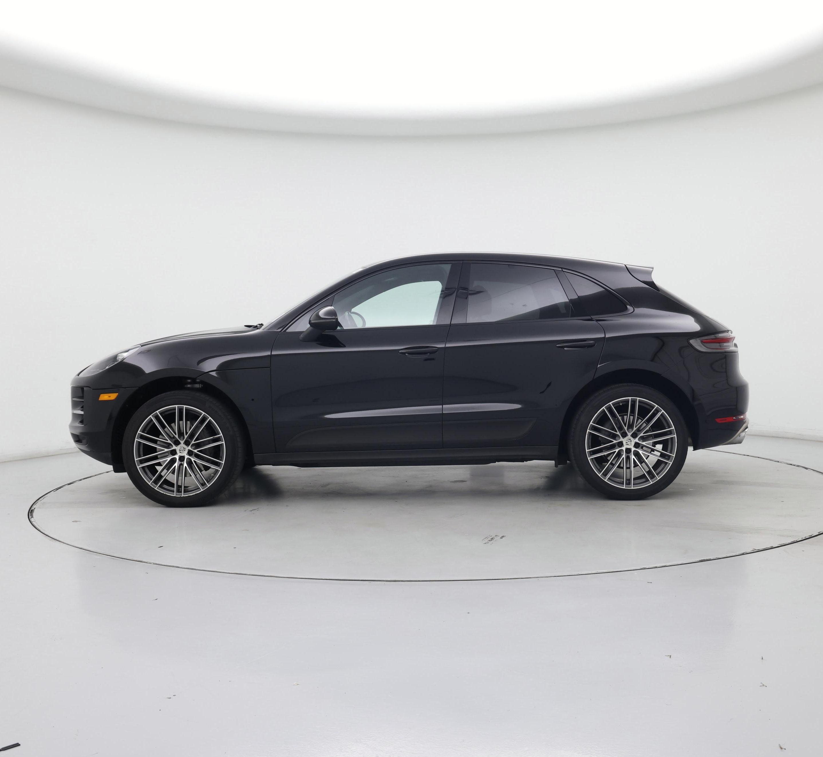 Thumbnail: 2020 Porsche Macan - 3