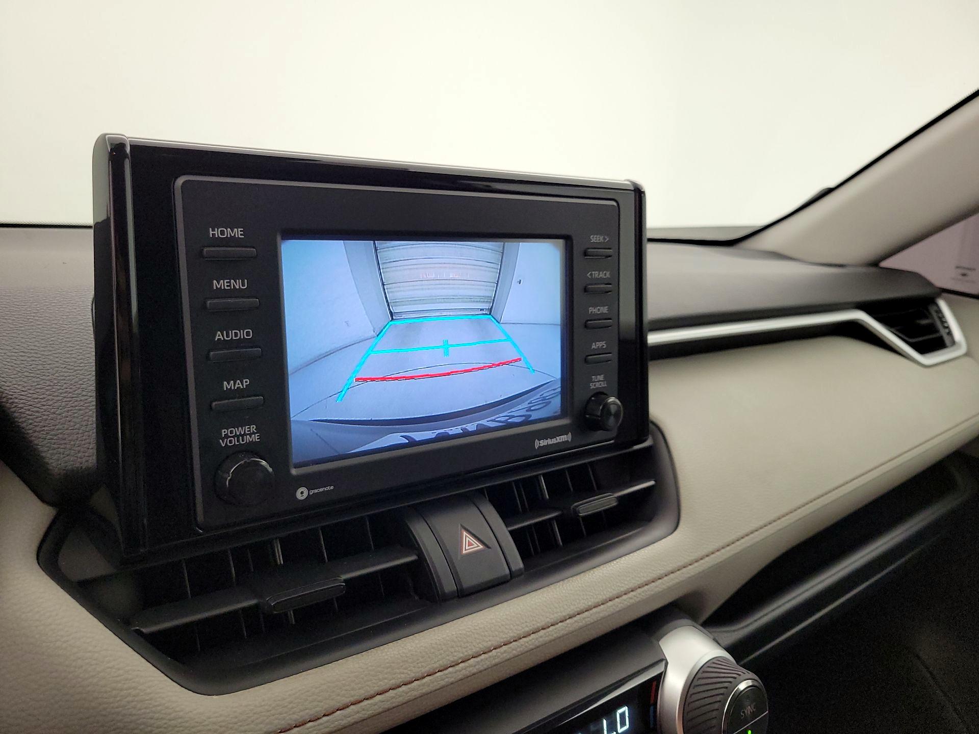 Thumbnail: 2020 Toyota RAV4 - 14