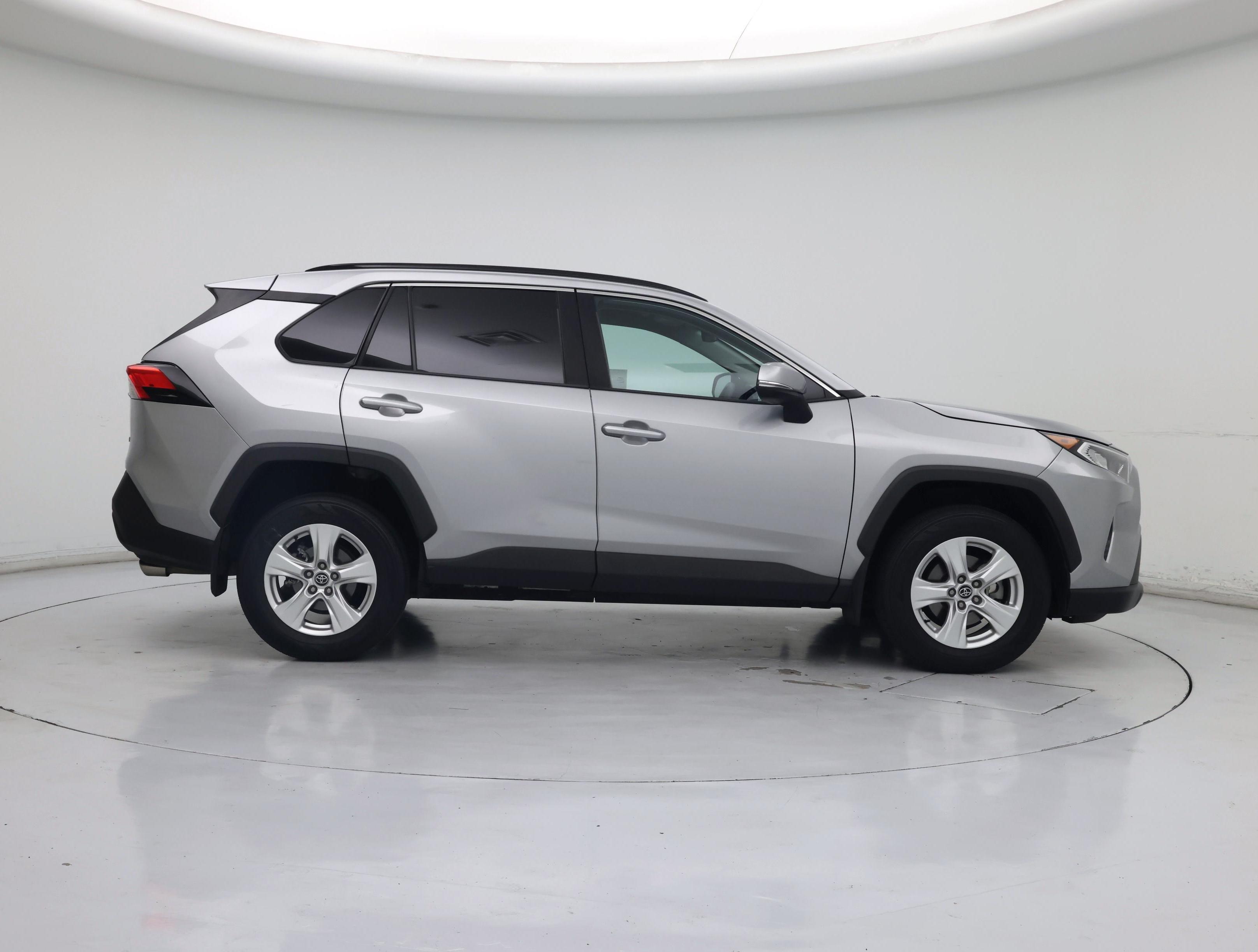 Thumbnail: 2020 Toyota RAV4 - 7