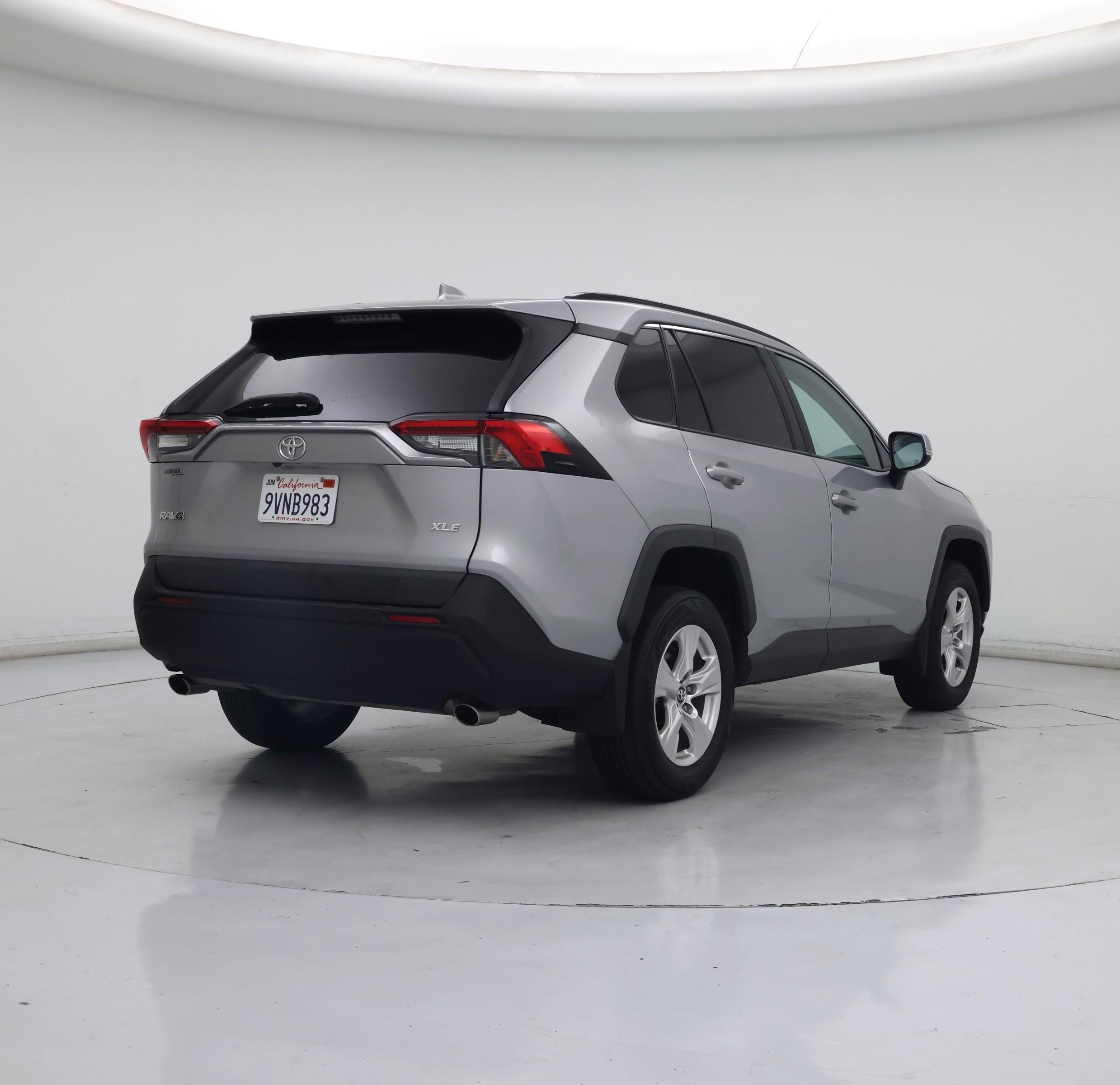 Thumbnail: 2020 Toyota RAV4 - 8