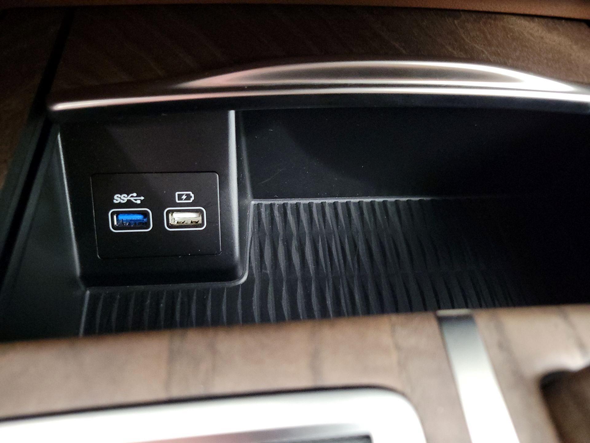 Thumbnail: 2023 Genesis G80 - 19