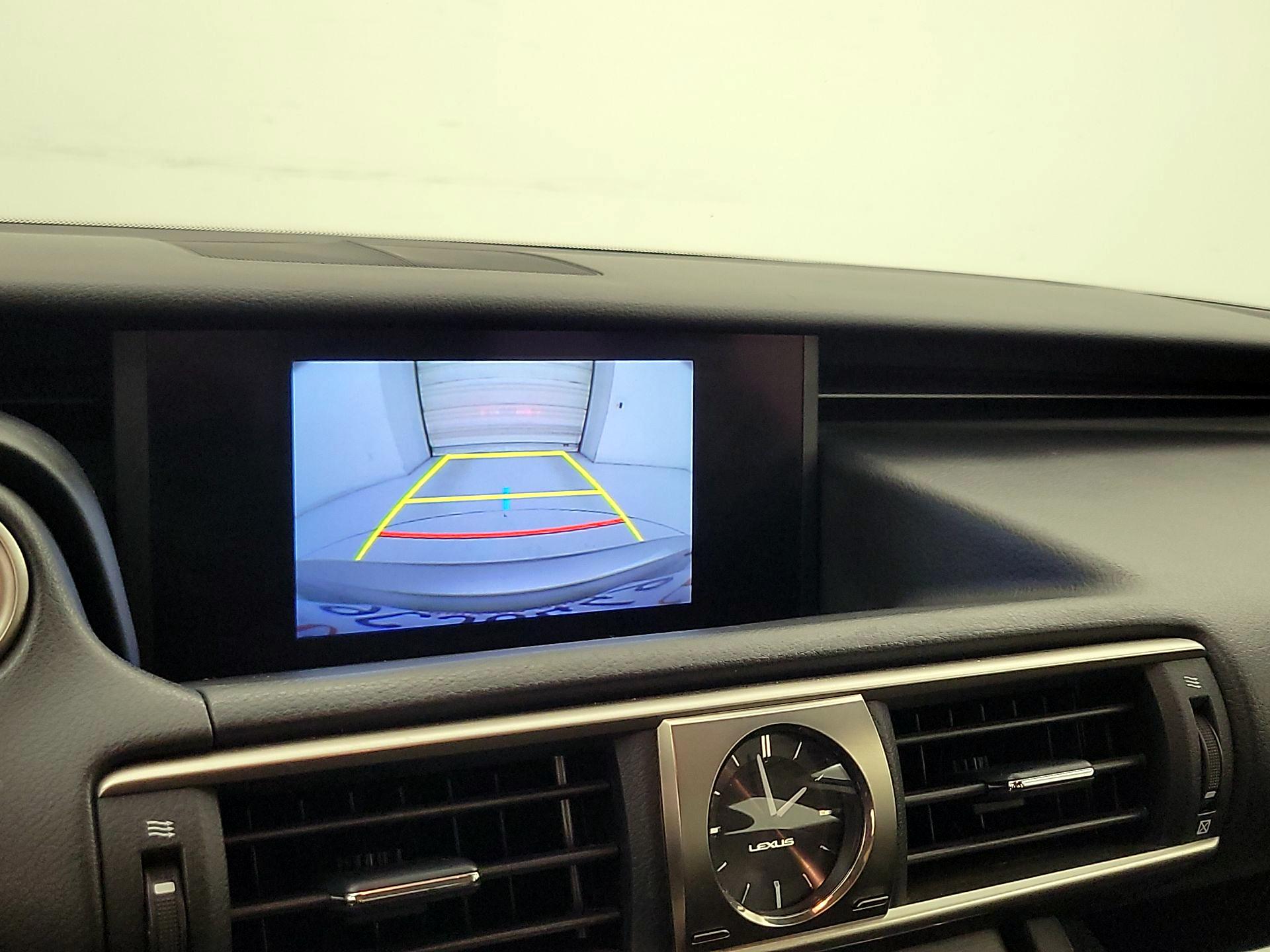 Thumbnail: 2020 Lexus IS - 14