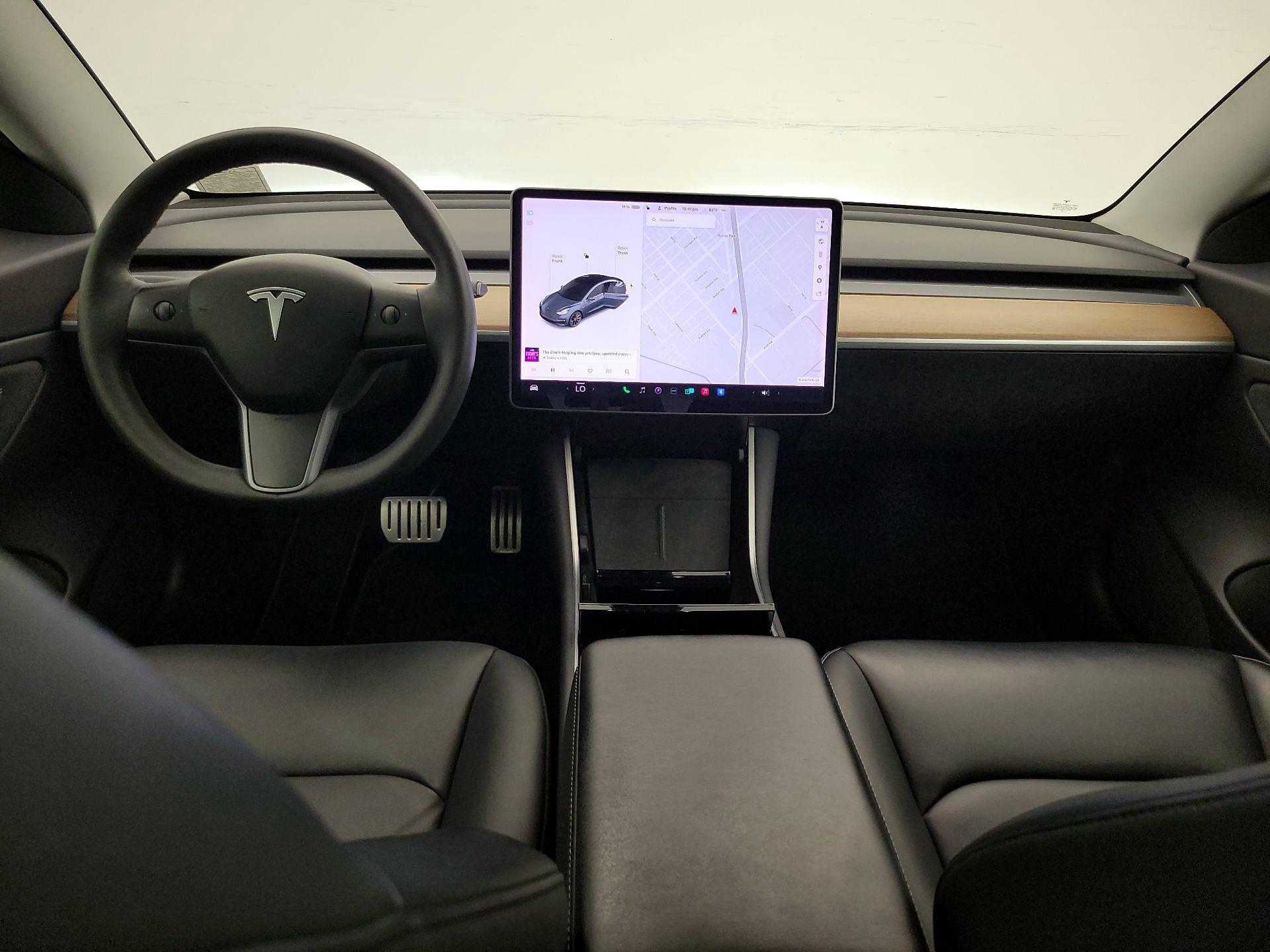 Thumbnail: 2020 Tesla Model 3 - 9