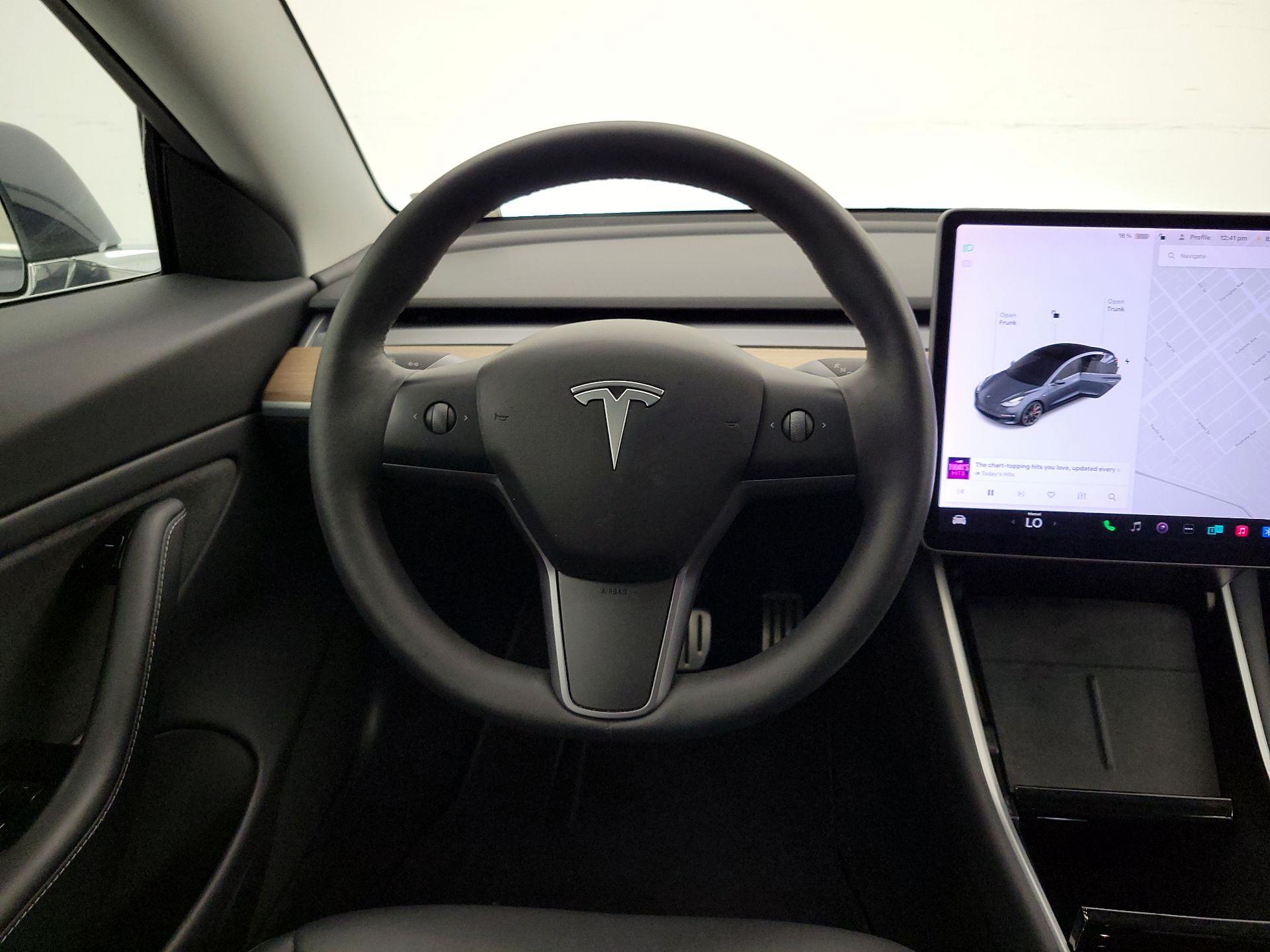 Thumbnail: 2020 Tesla Model 3 - 10