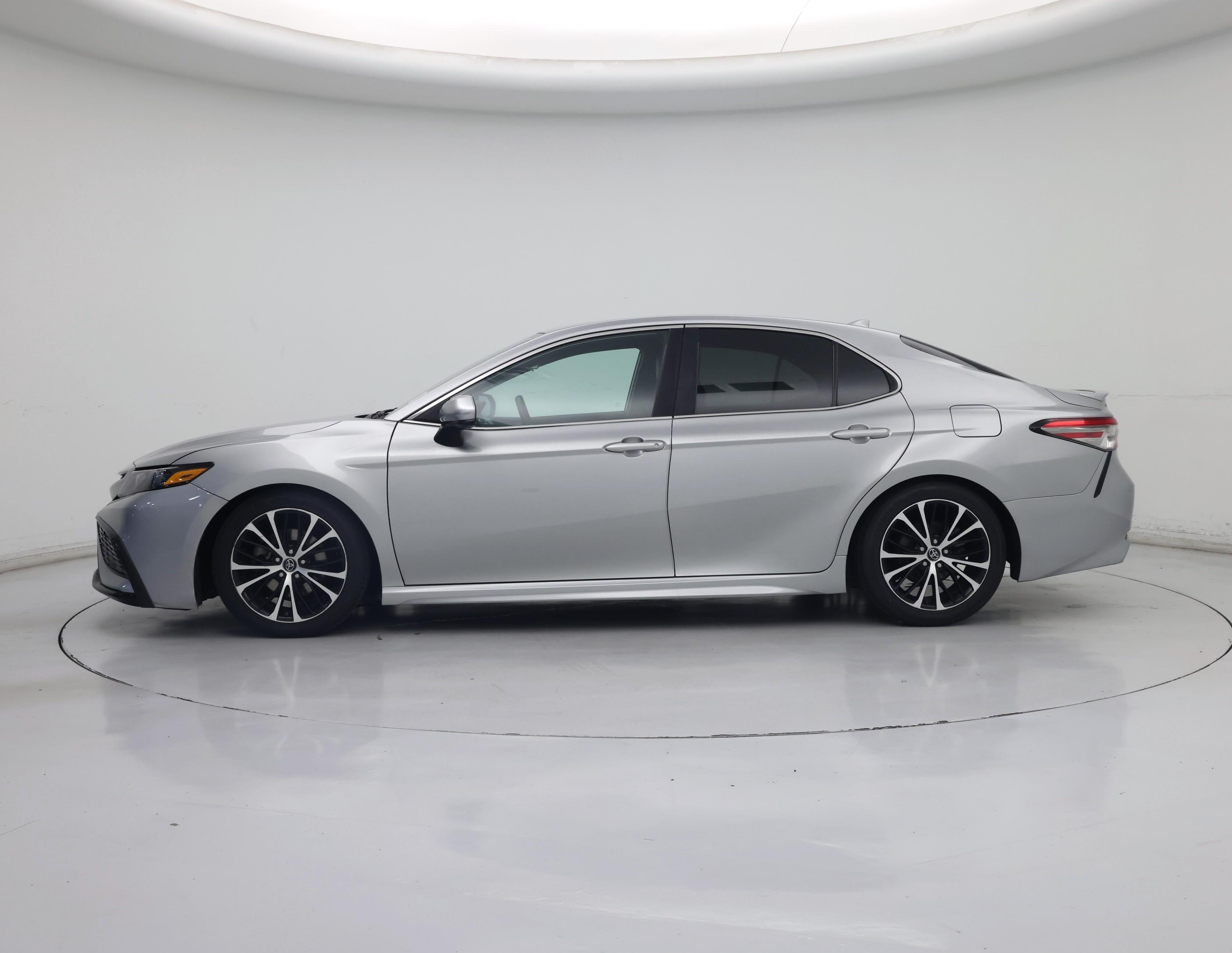 Thumbnail: 2019 Toyota Camry - 3