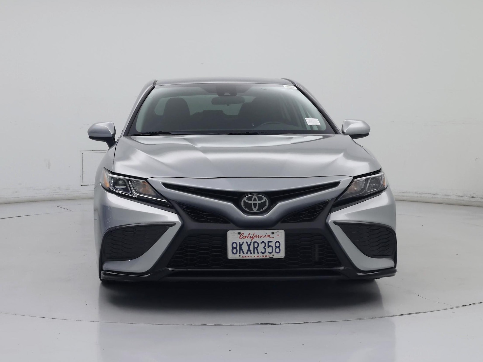 2019 Toyota Camry SE - Photo 6