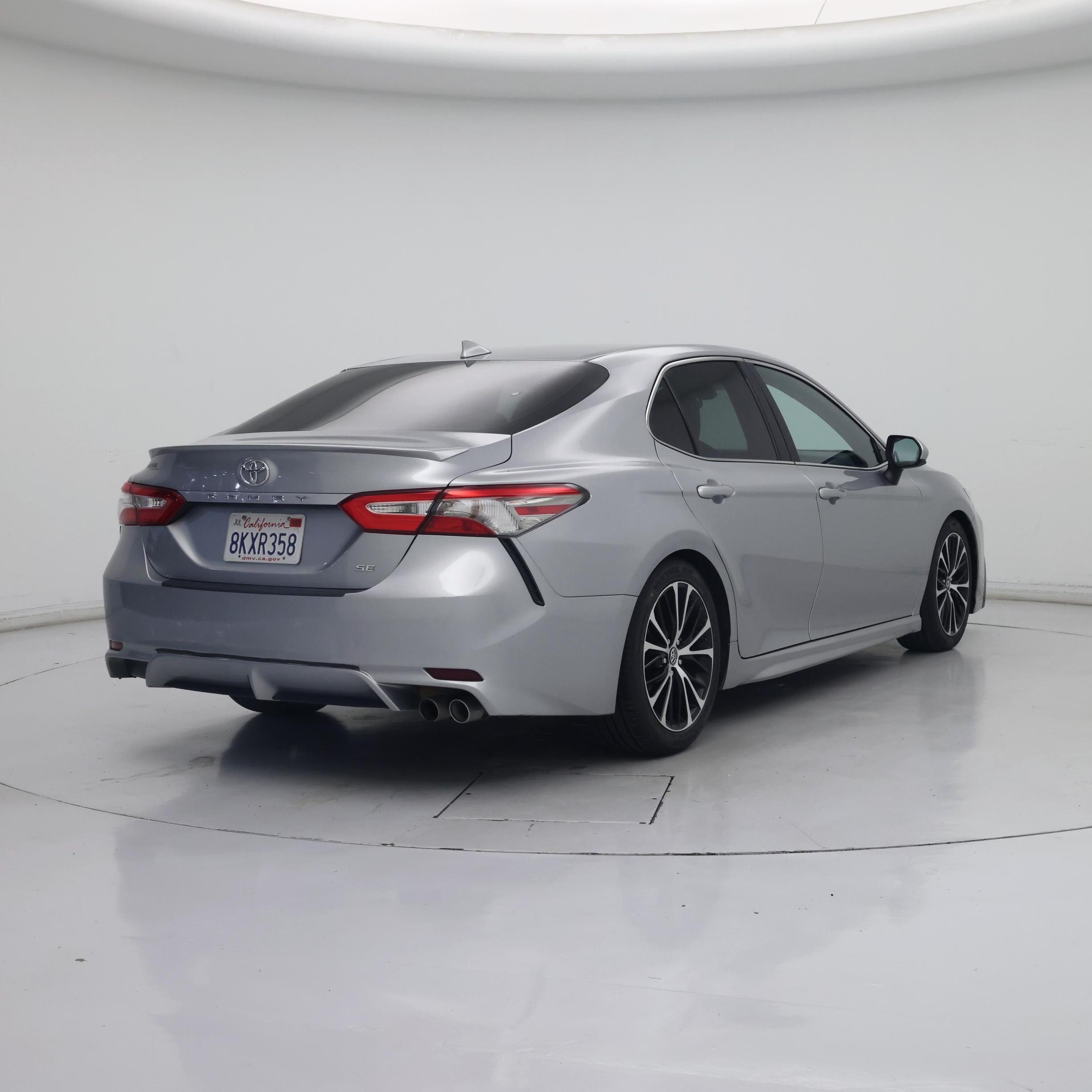 Thumbnail: 2019 Toyota Camry - 8