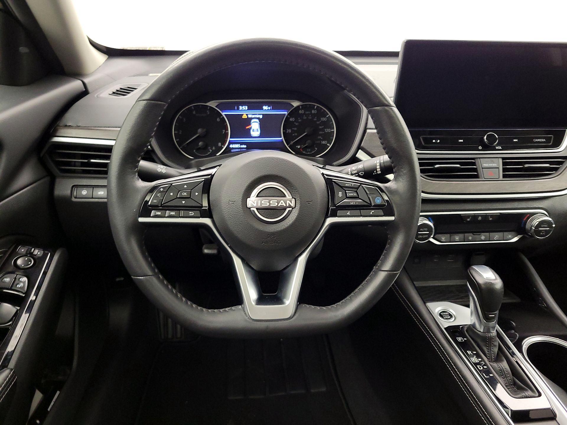 Thumbnail: 2023 Nissan Altima - 10
