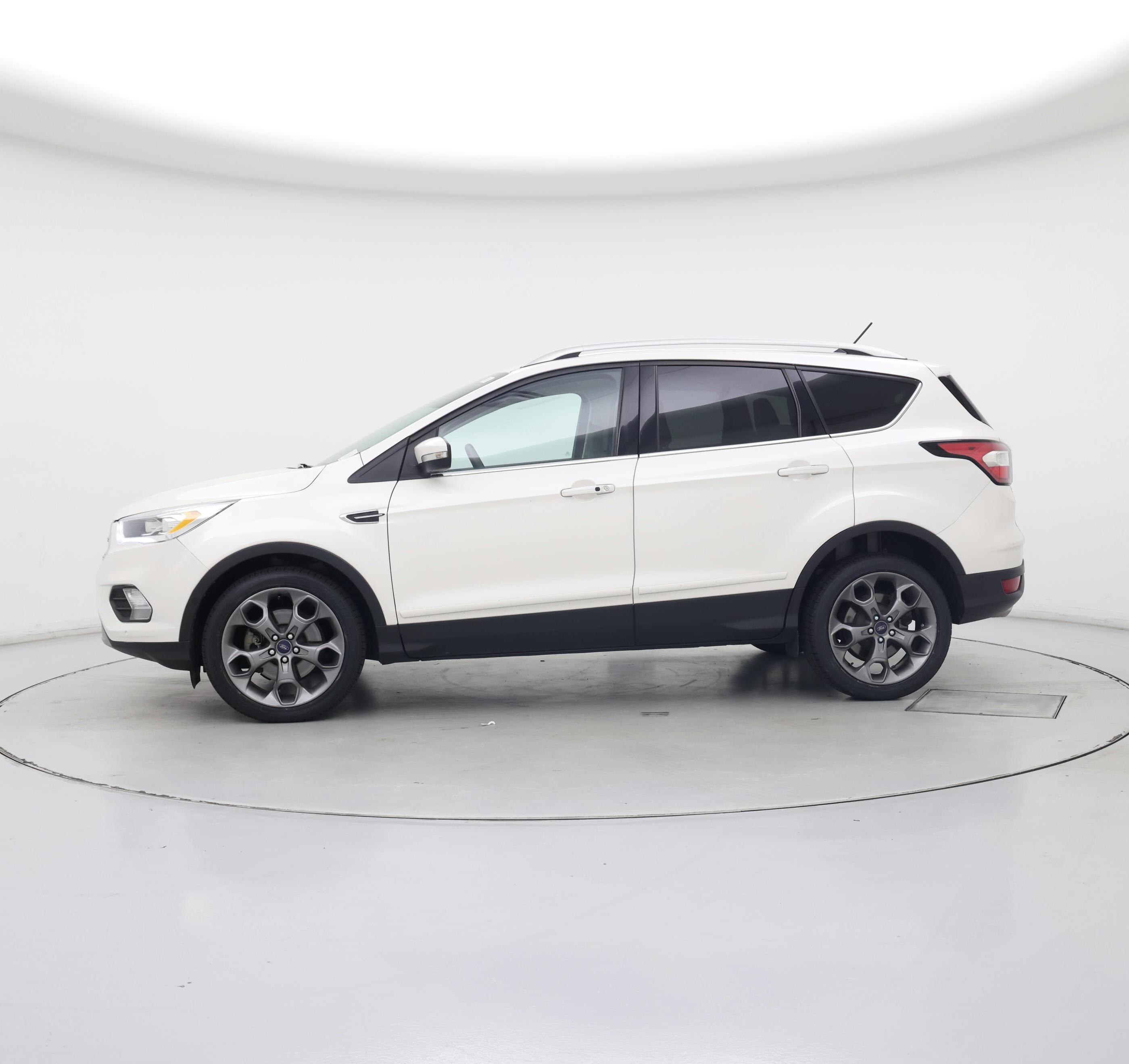 Thumbnail: 2018 Ford Escape - 3