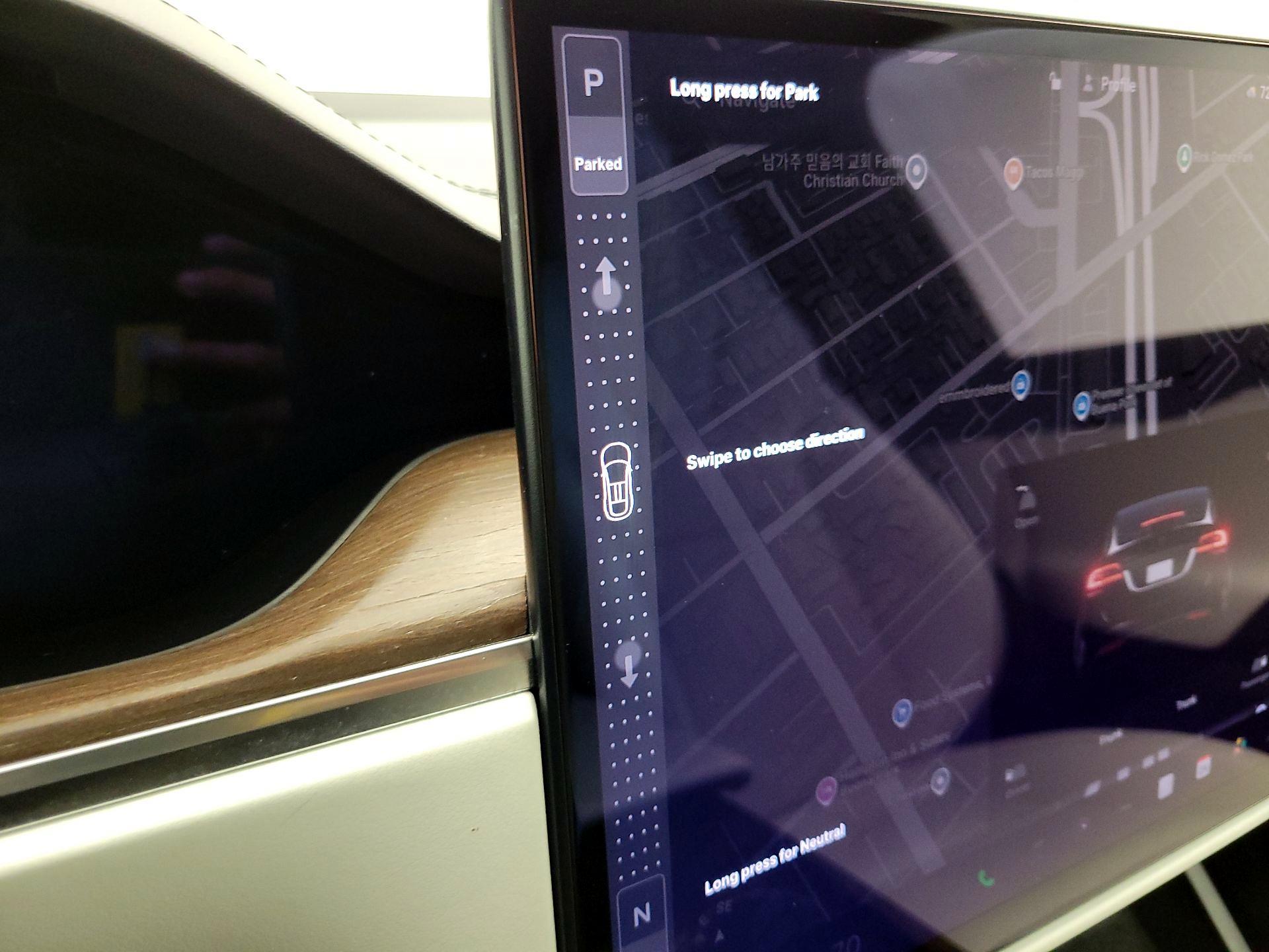 Thumbnail: 2022 Tesla Model X - 17