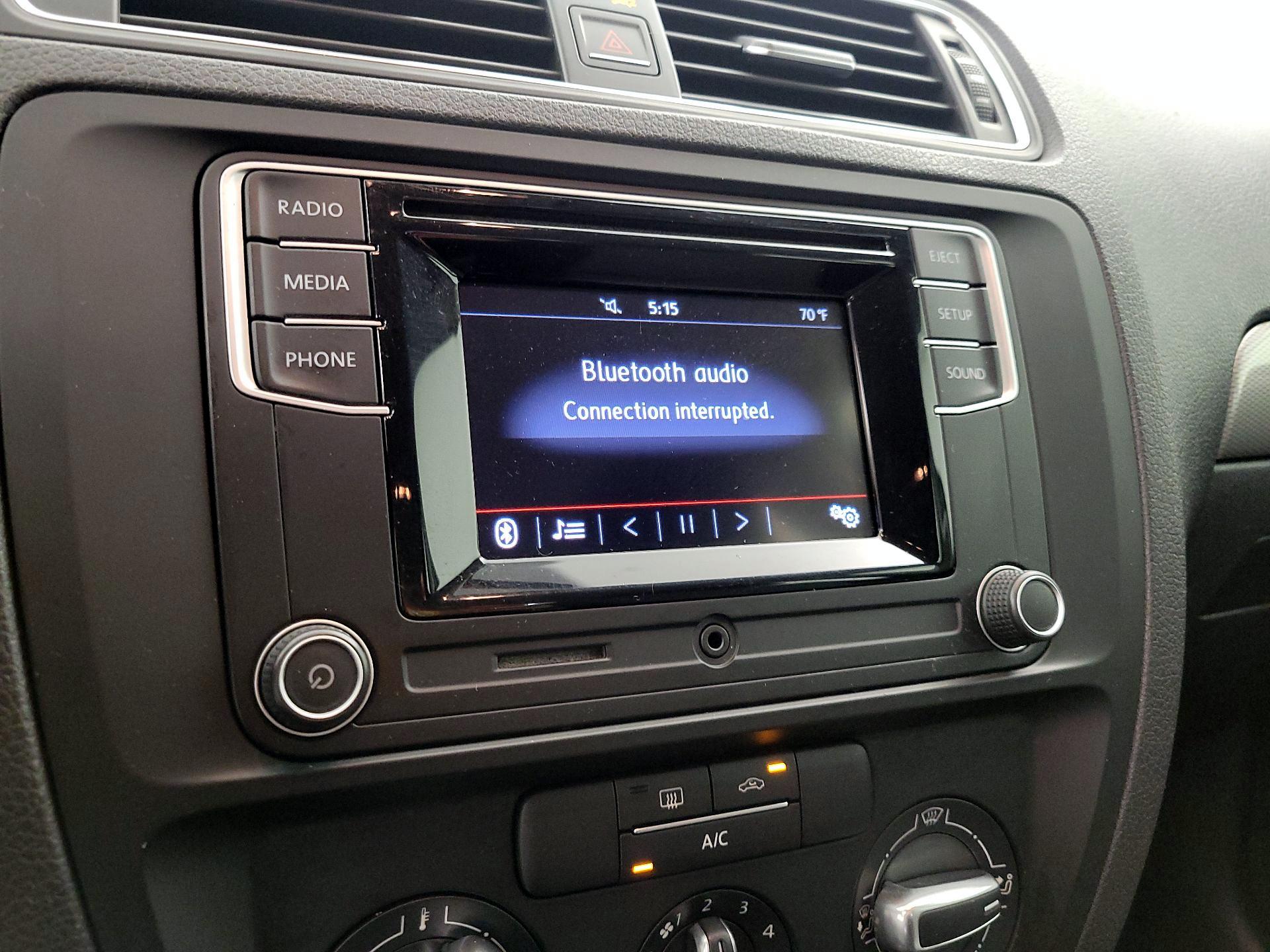 Thumbnail: 2017 Volkswagen Jetta - 15