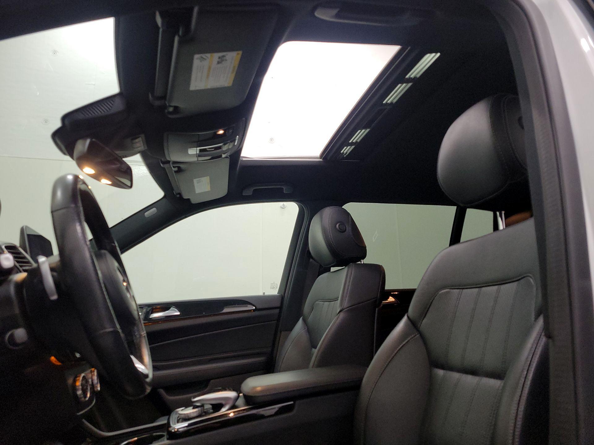 Thumbnail: 2019 Mercedes-Benz GLS - 19