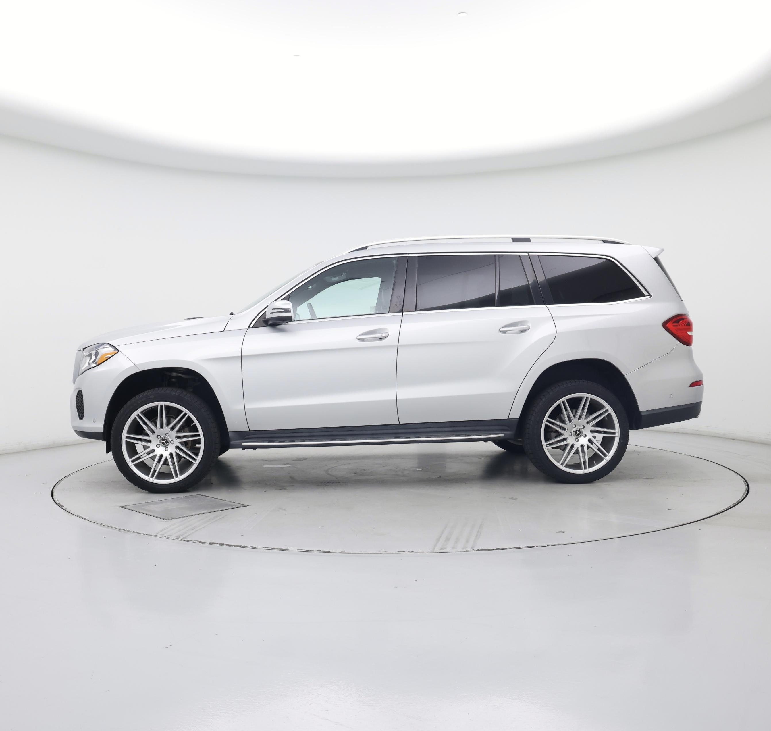 Thumbnail: 2019 Mercedes-Benz GLS - 3