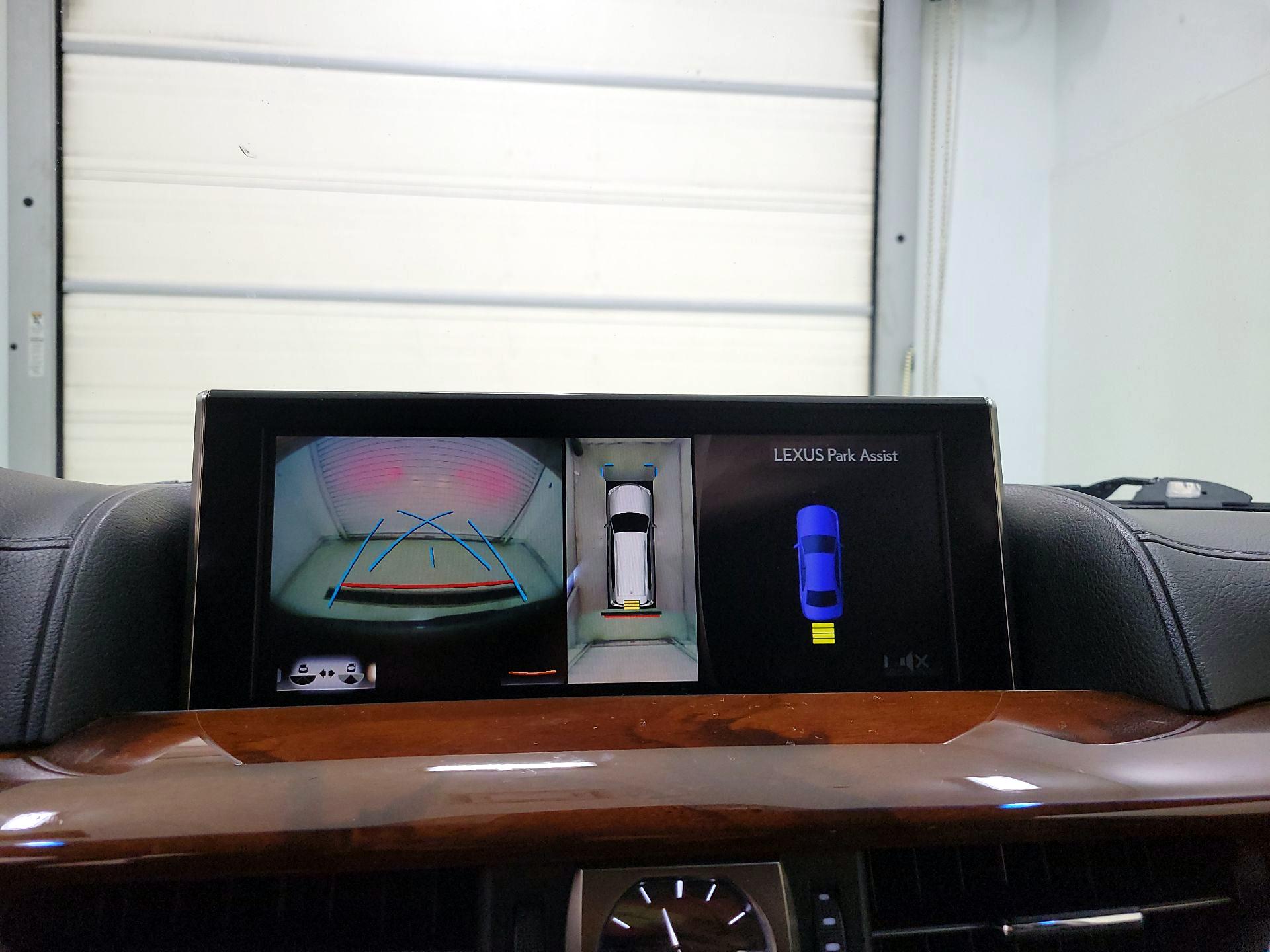 Thumbnail: 2016 Lexus LX - 14