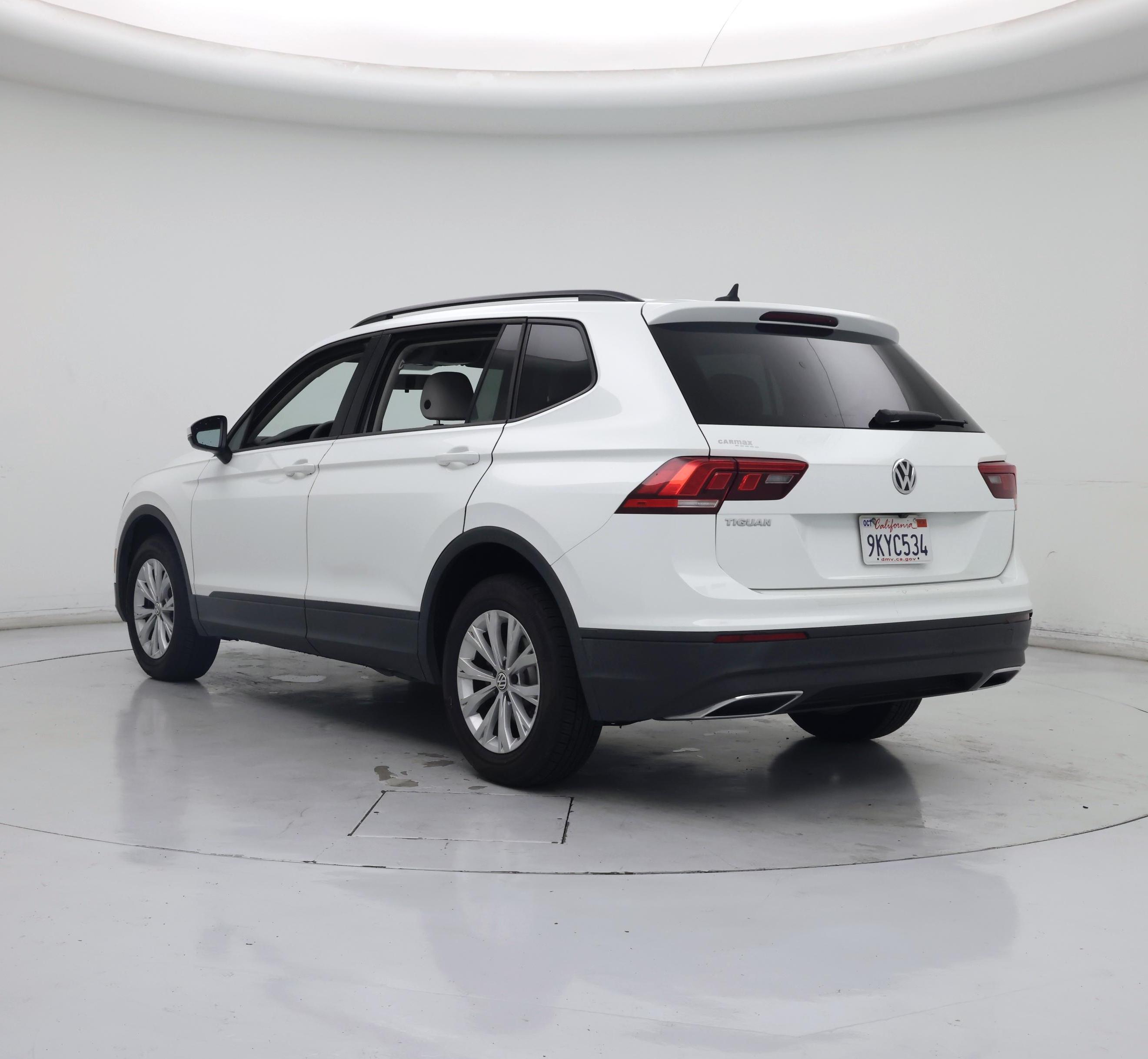 Thumbnail: 2020 Volkswagen Tiguan - 2