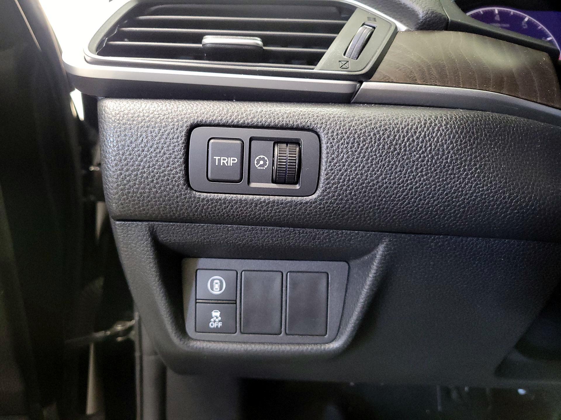 Thumbnail: 2018 Honda Accord - 13