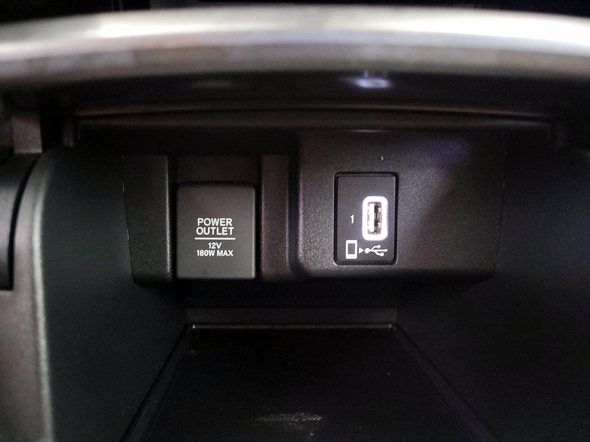 Thumbnail: 2018 Honda Accord - 18