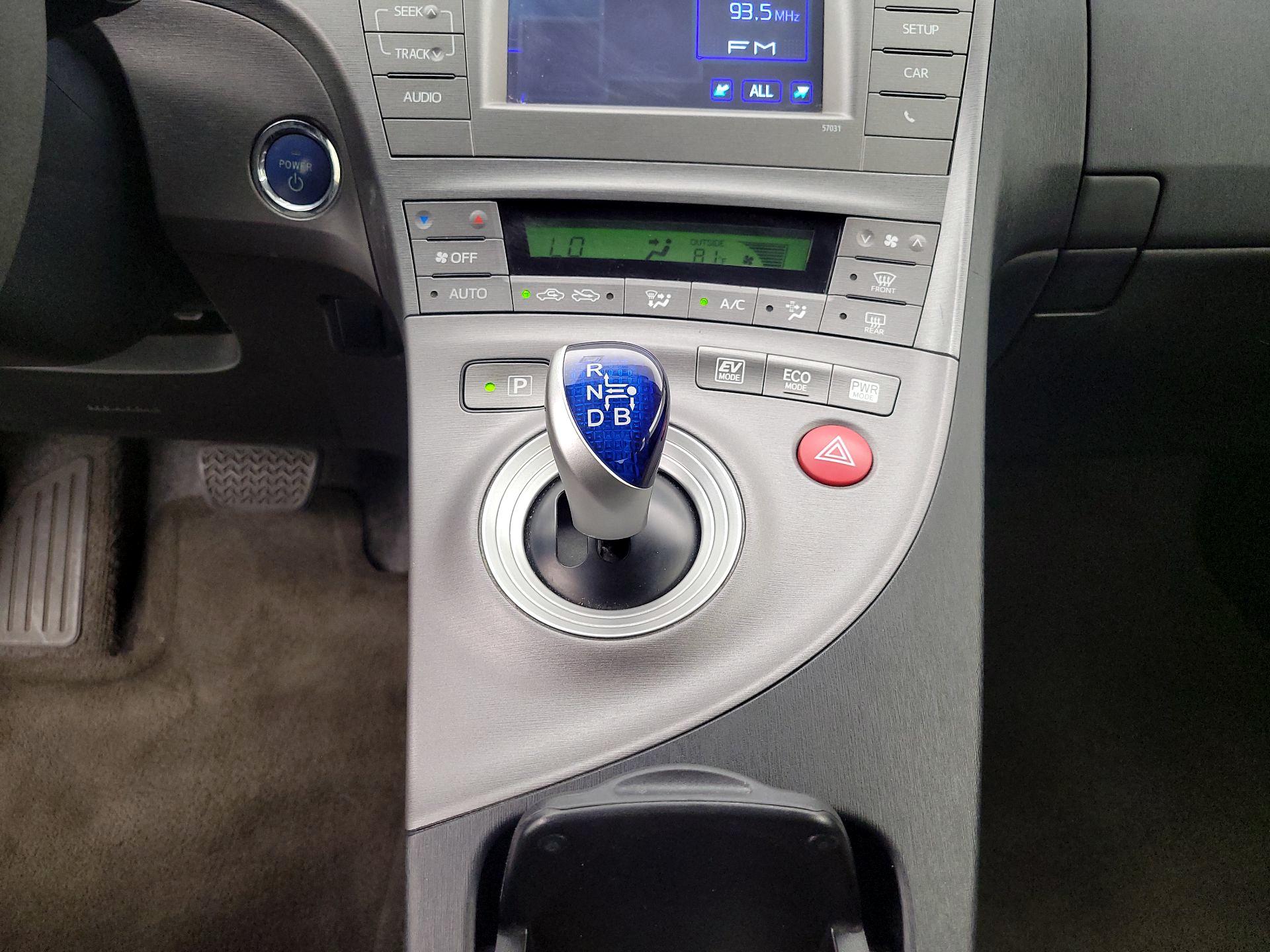 Thumbnail: 2014 Toyota Prius - 14