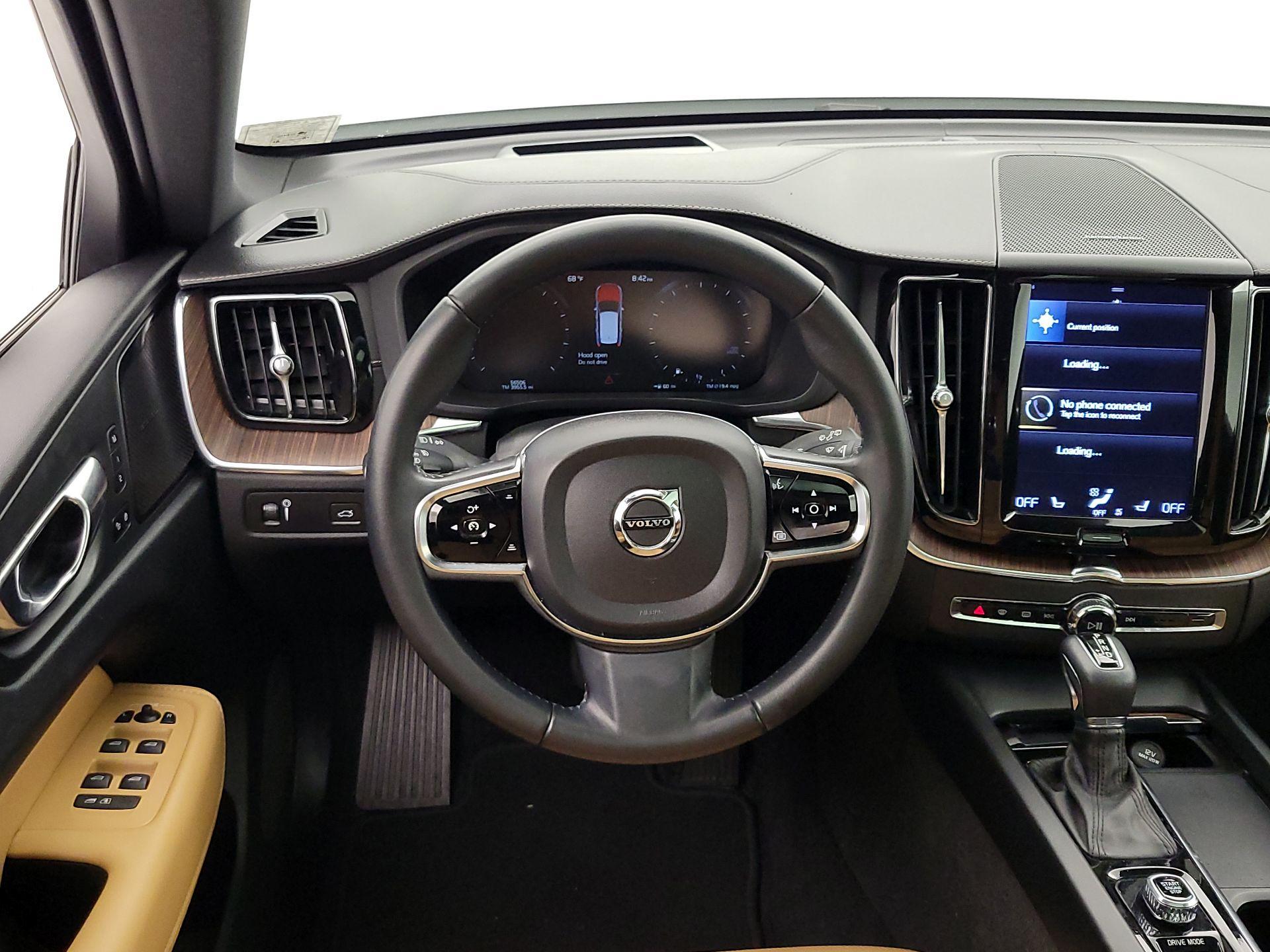 Thumbnail: 2021 Volvo XC60 - 10