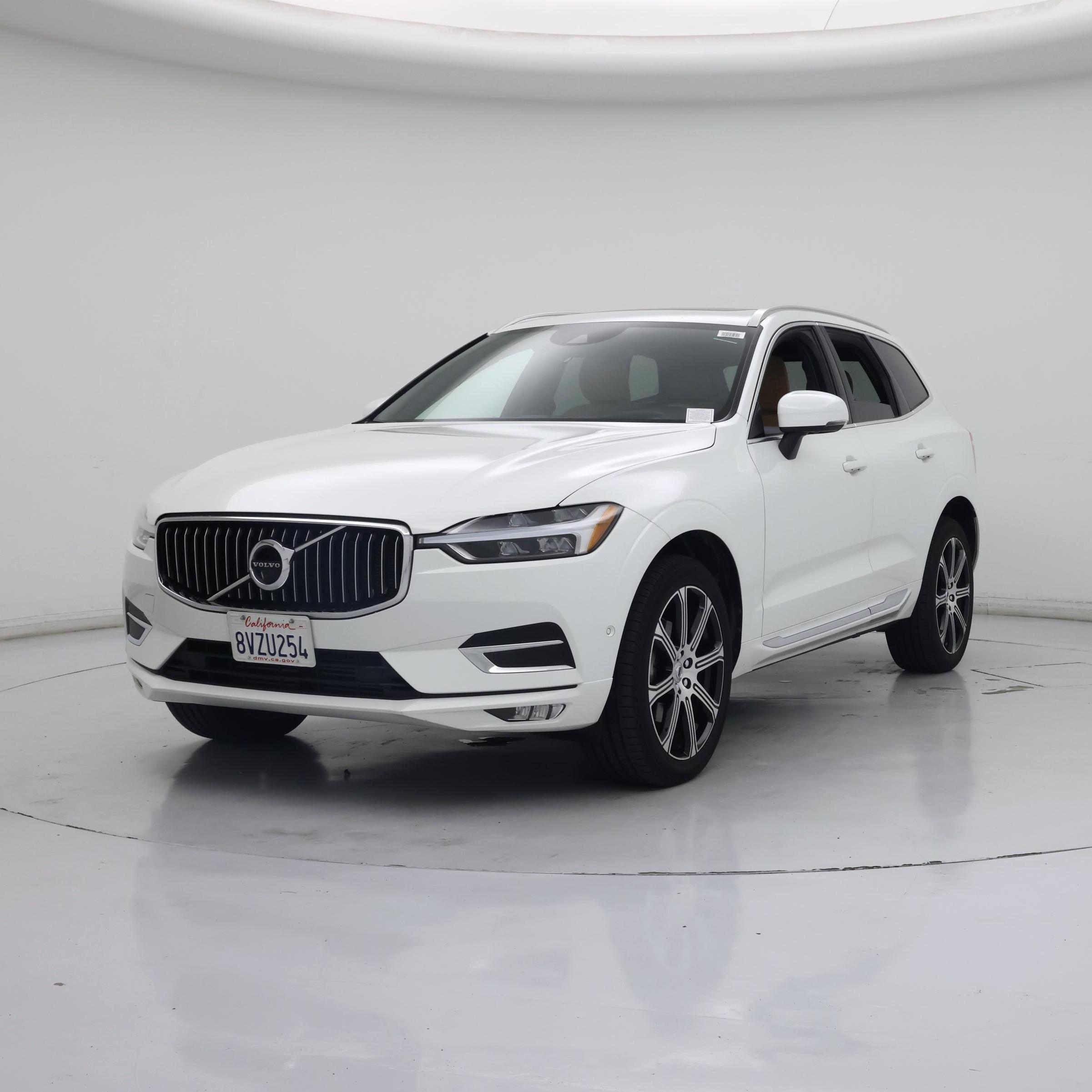 Thumbnail: 2021 Volvo XC60 - 4