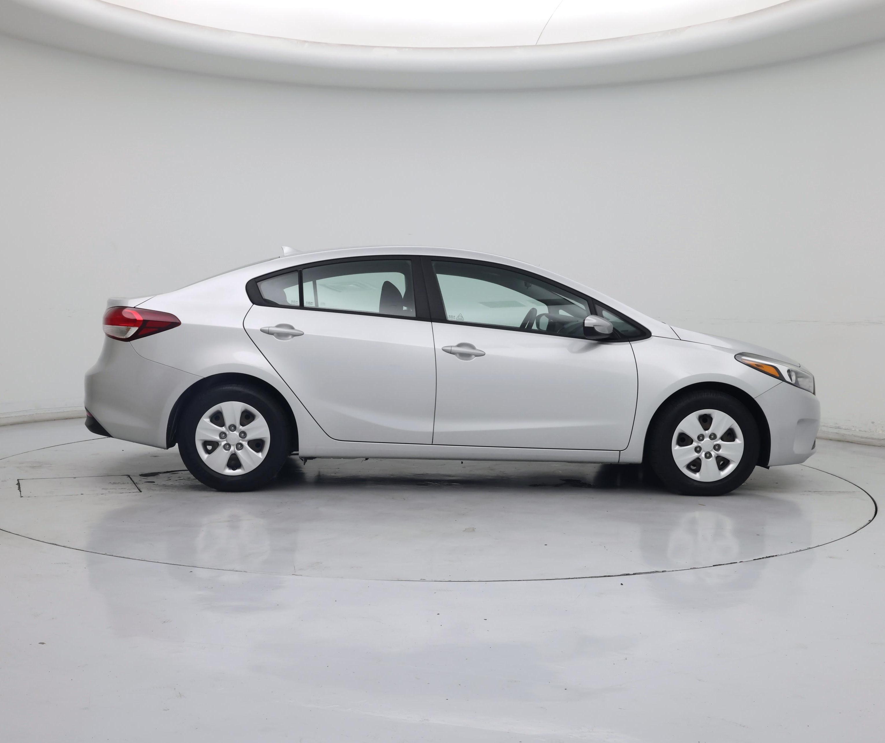 Thumbnail: 2017 Kia Forte - 7