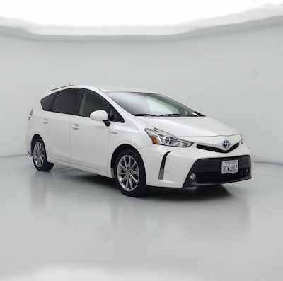 2017 Toyota Prius v Five