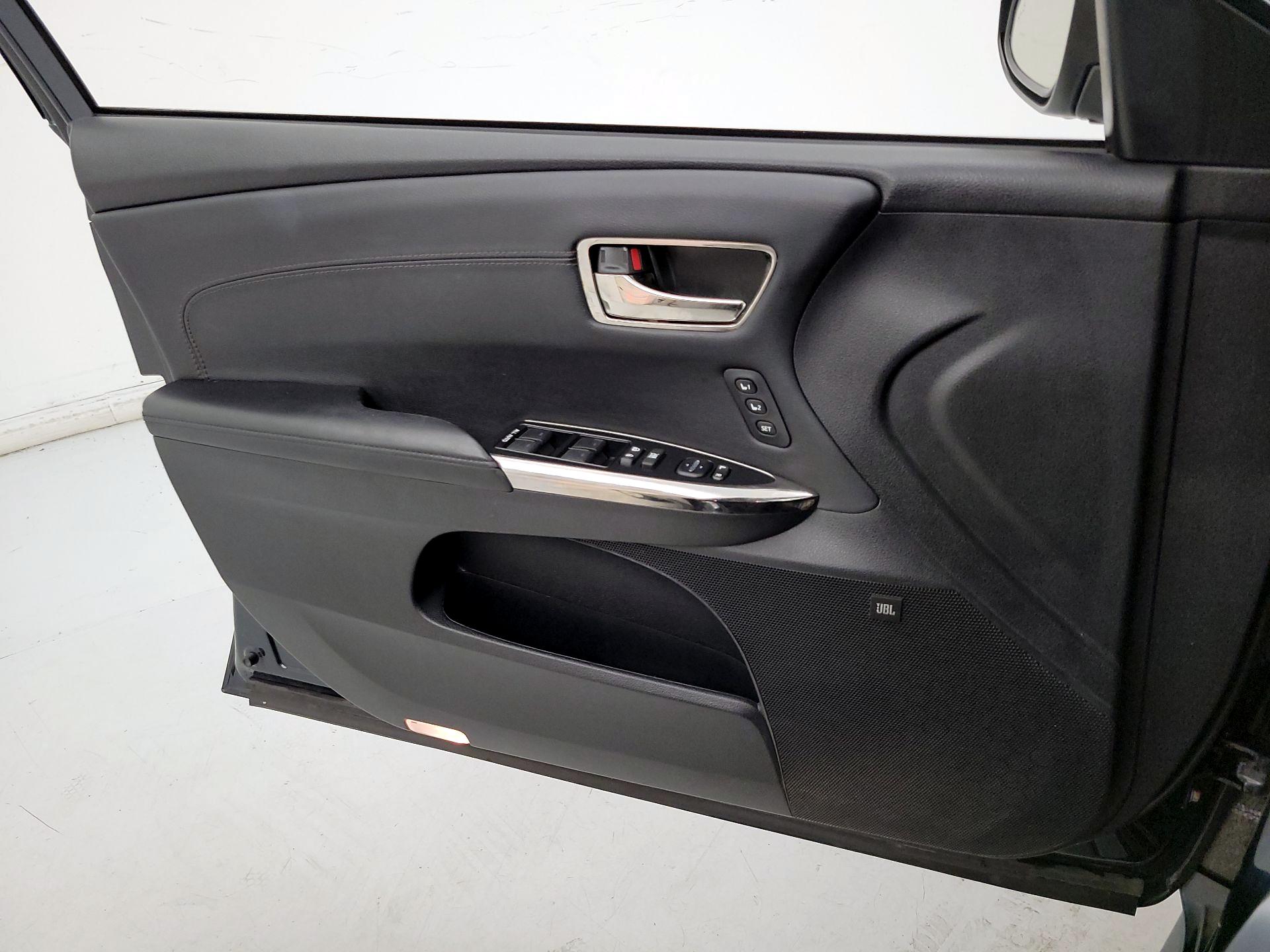 Thumbnail: 2015 Toyota Avalon - 12