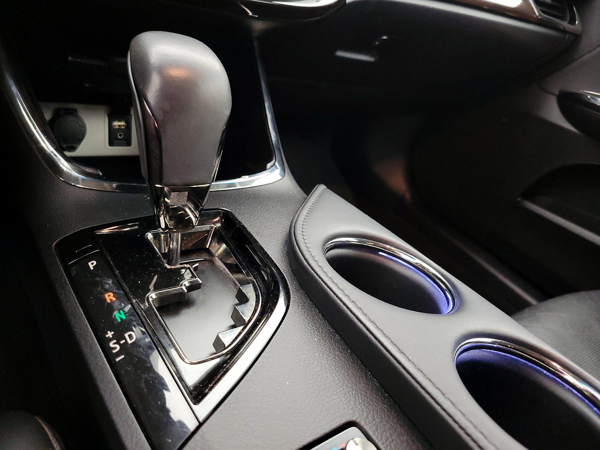 Thumbnail: 2015 Toyota Avalon - 17