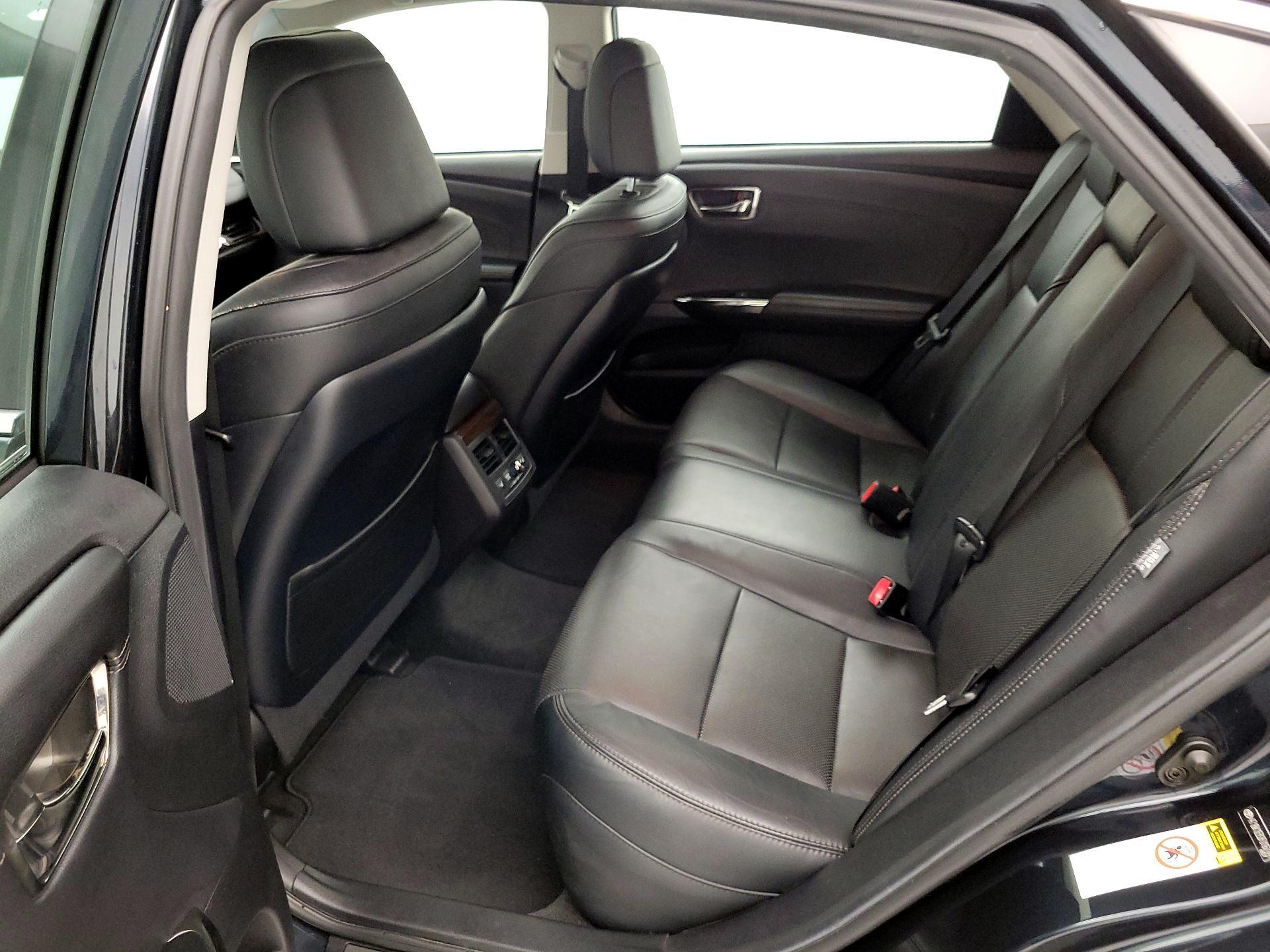 Thumbnail: 2015 Toyota Avalon - 19