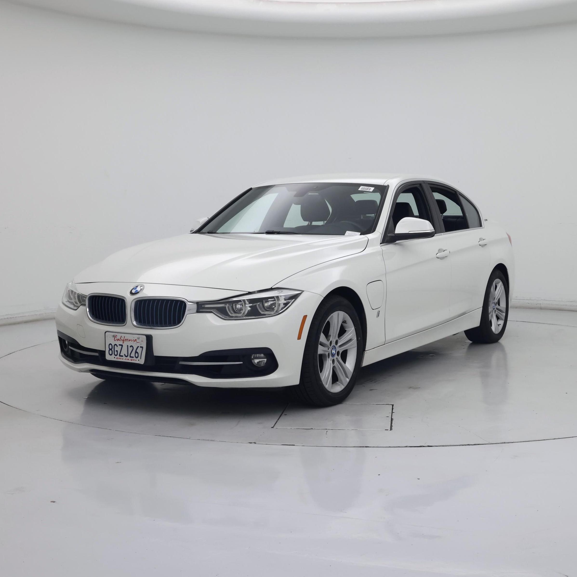 Thumbnail: 2018 BMW 3 Series - 4