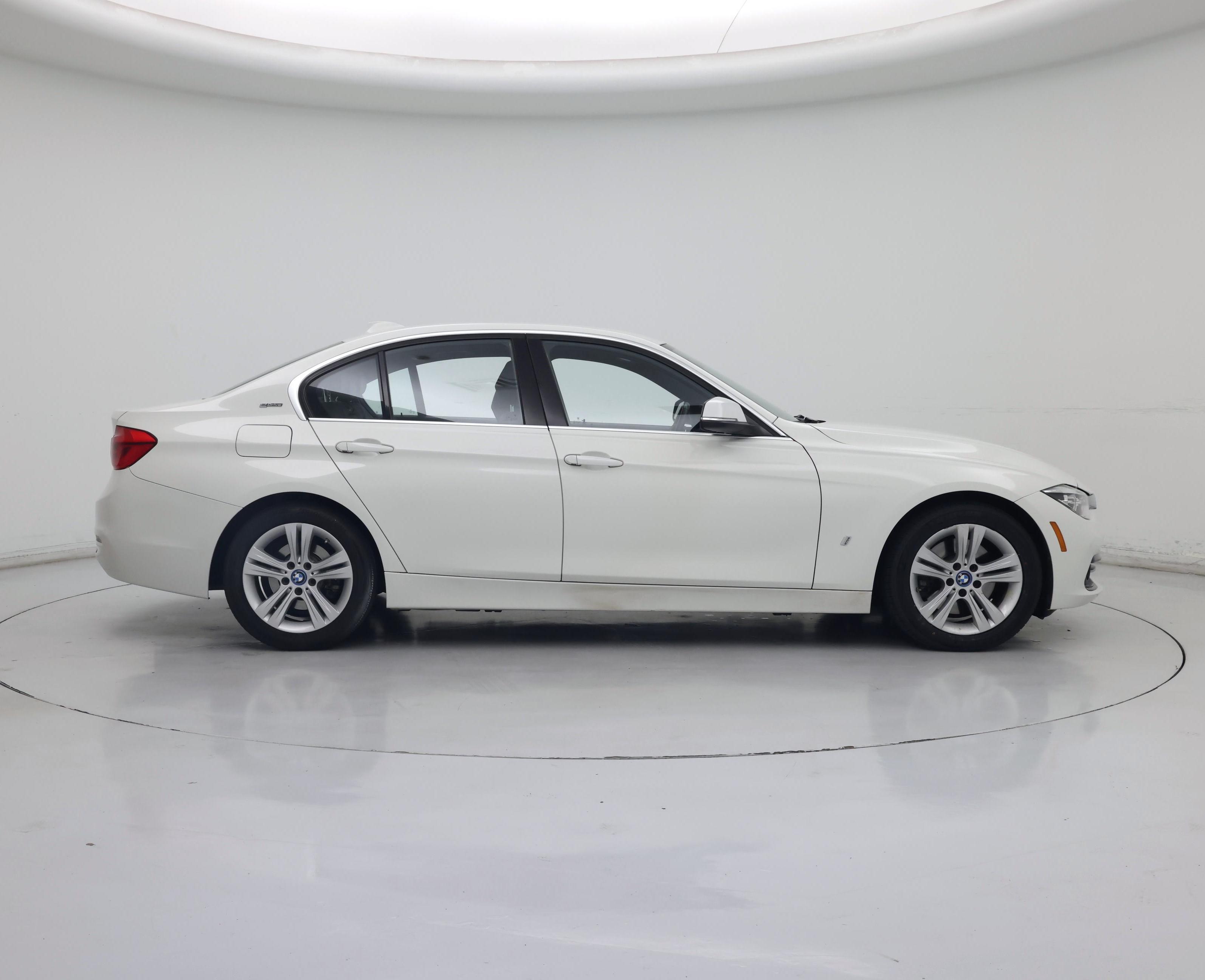 Thumbnail: 2018 BMW 3 Series - 7