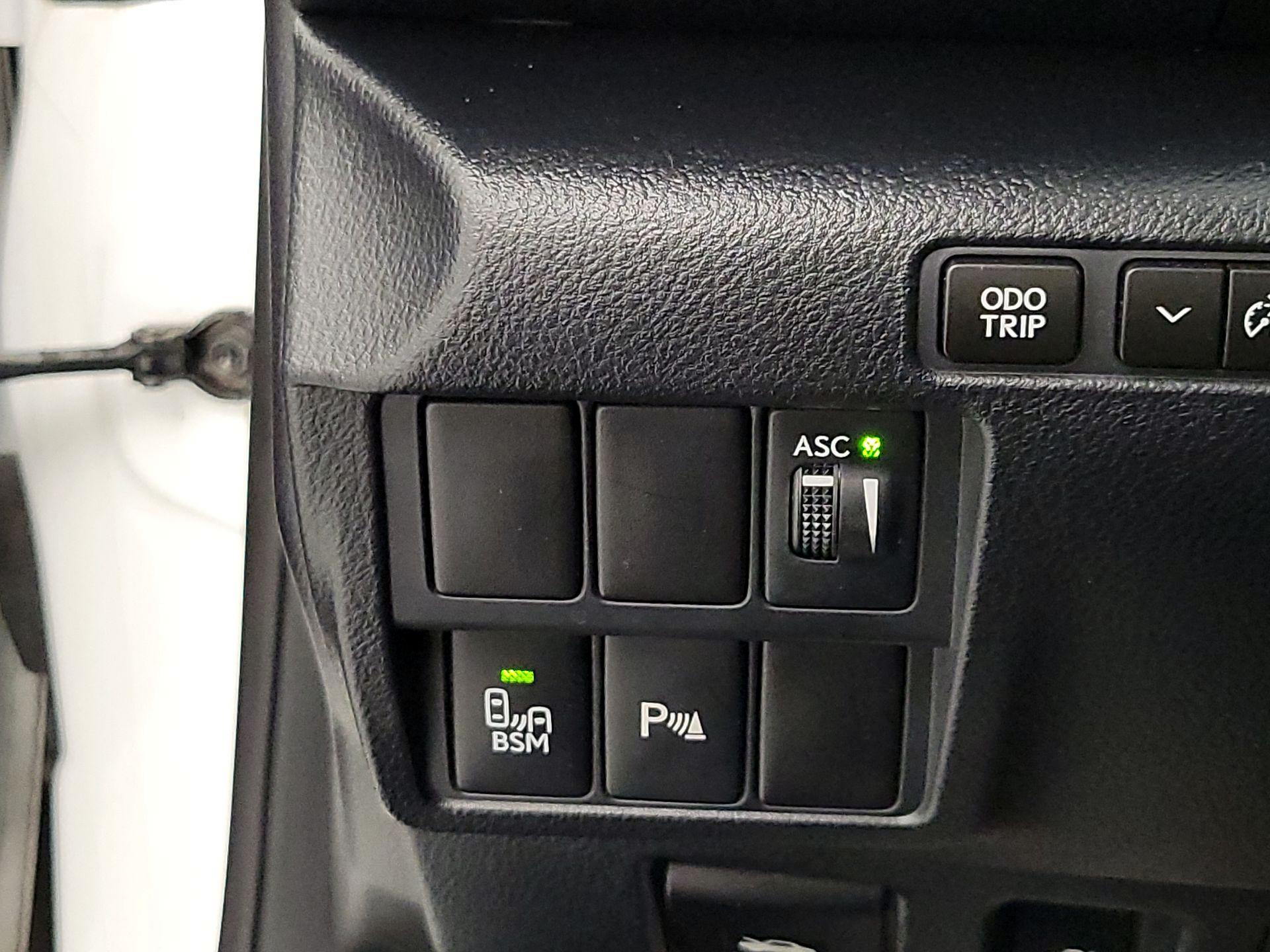 Thumbnail: 2016 Lexus RC - 13