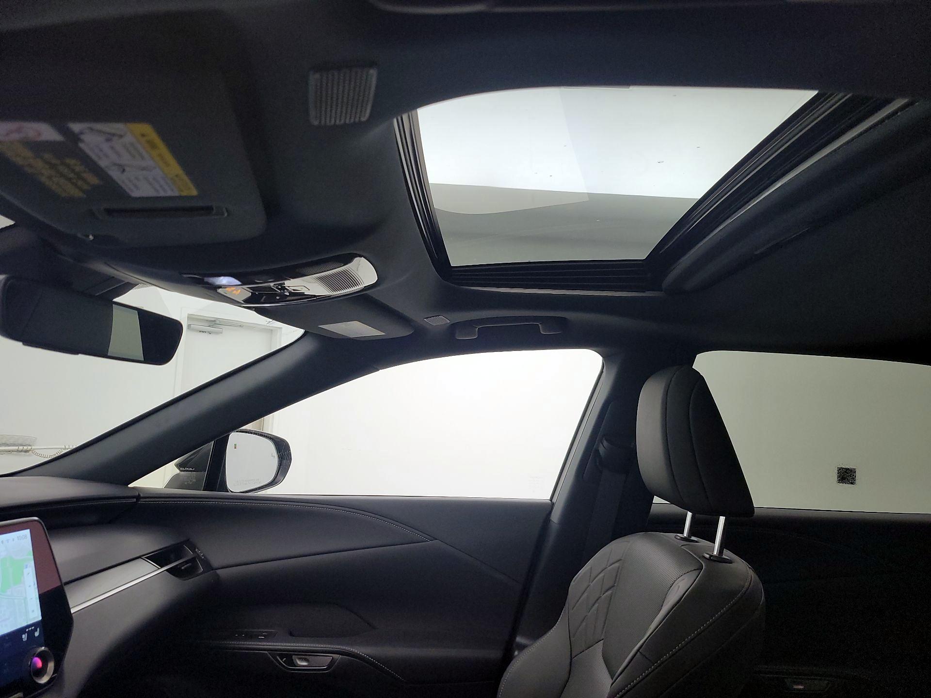 Thumbnail: 2025 Lexus RX - 18