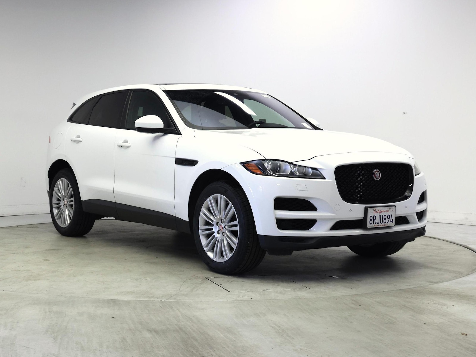2020 Jaguar F-Pace Premium - Photo 2