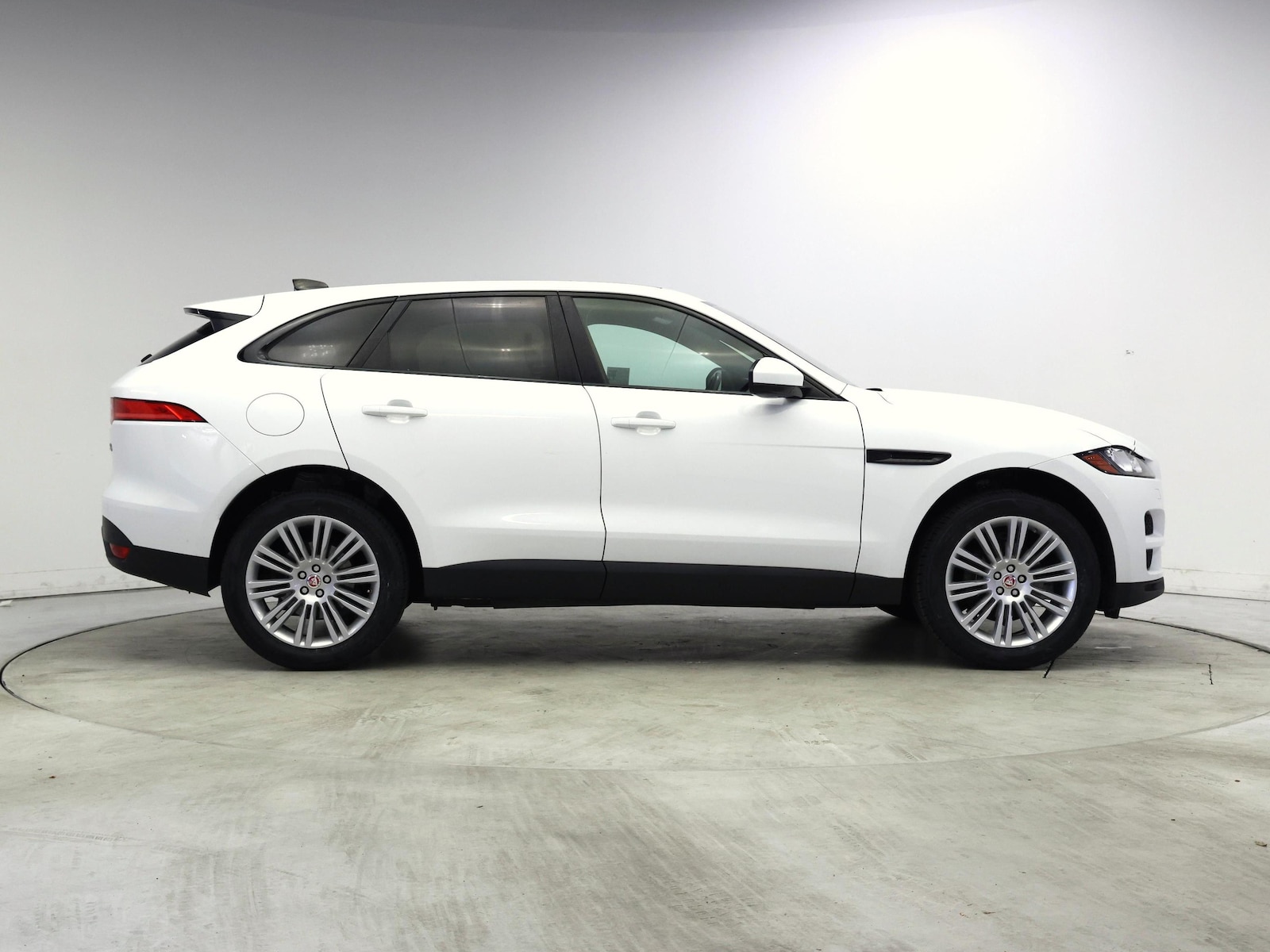 2020 Jaguar F-Pace Premium - Photo 8