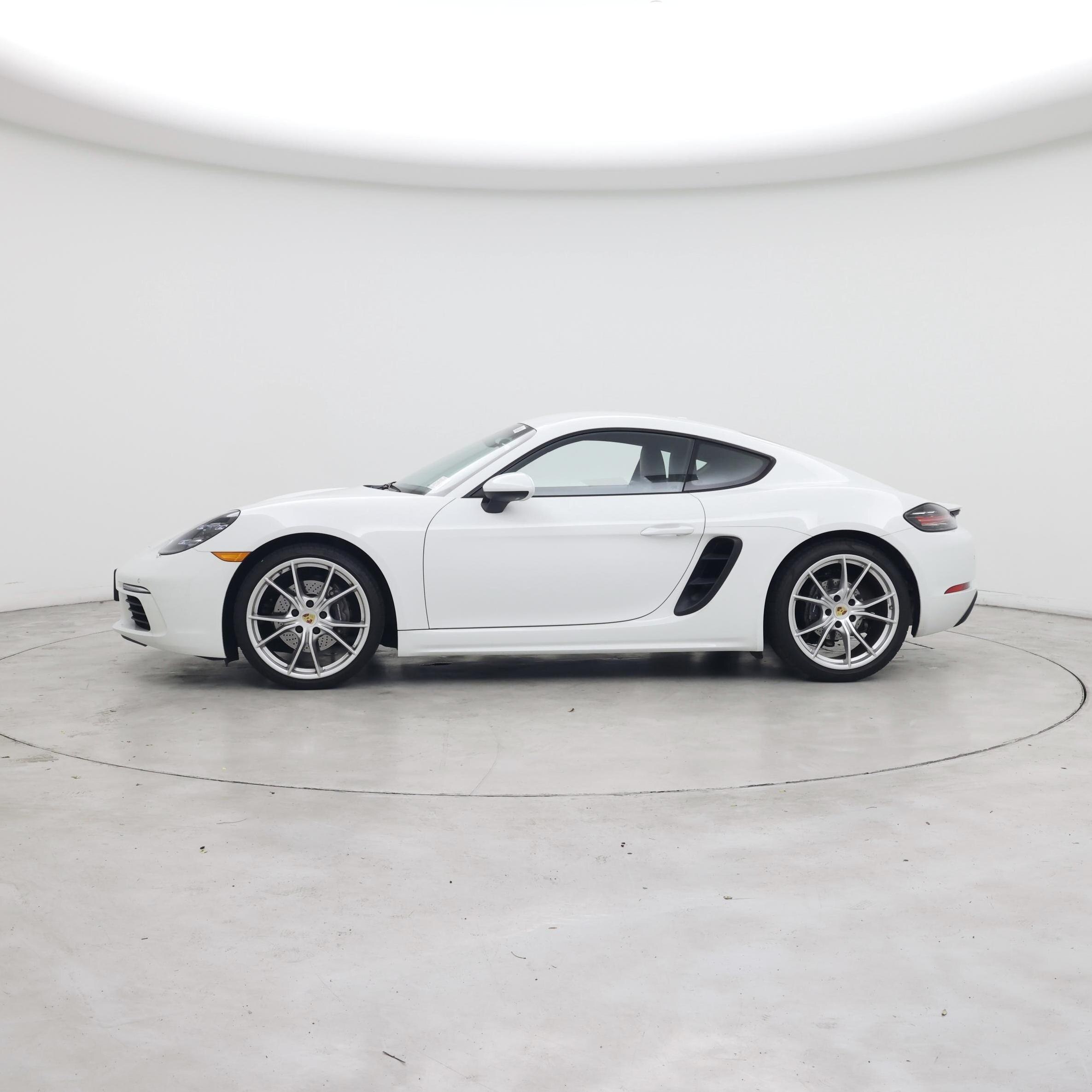 Thumbnail: 2021 Porsche 718 Cayman - 3