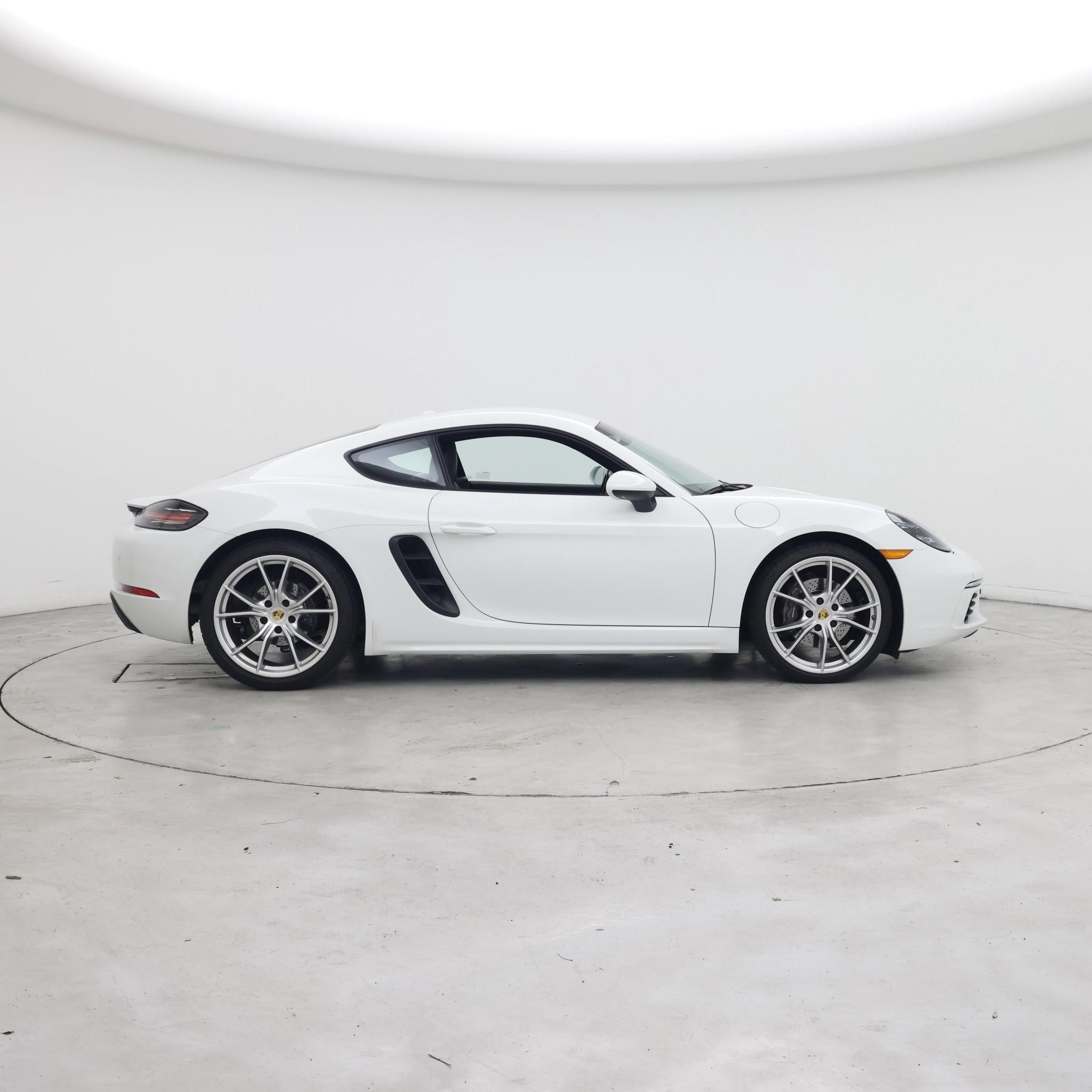 Thumbnail: 2021 Porsche 718 Cayman - 7
