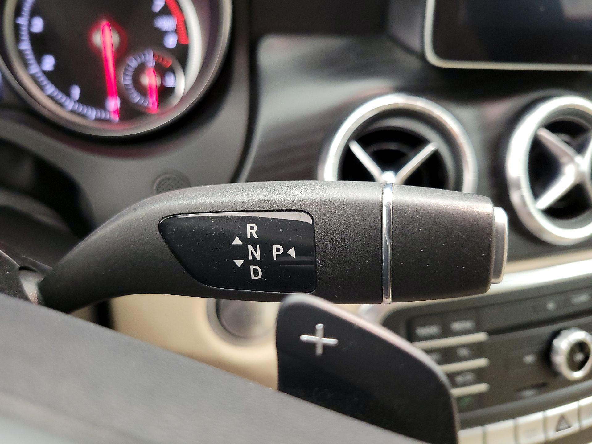 Thumbnail: 2018 Mercedes-Benz CLA - 17
