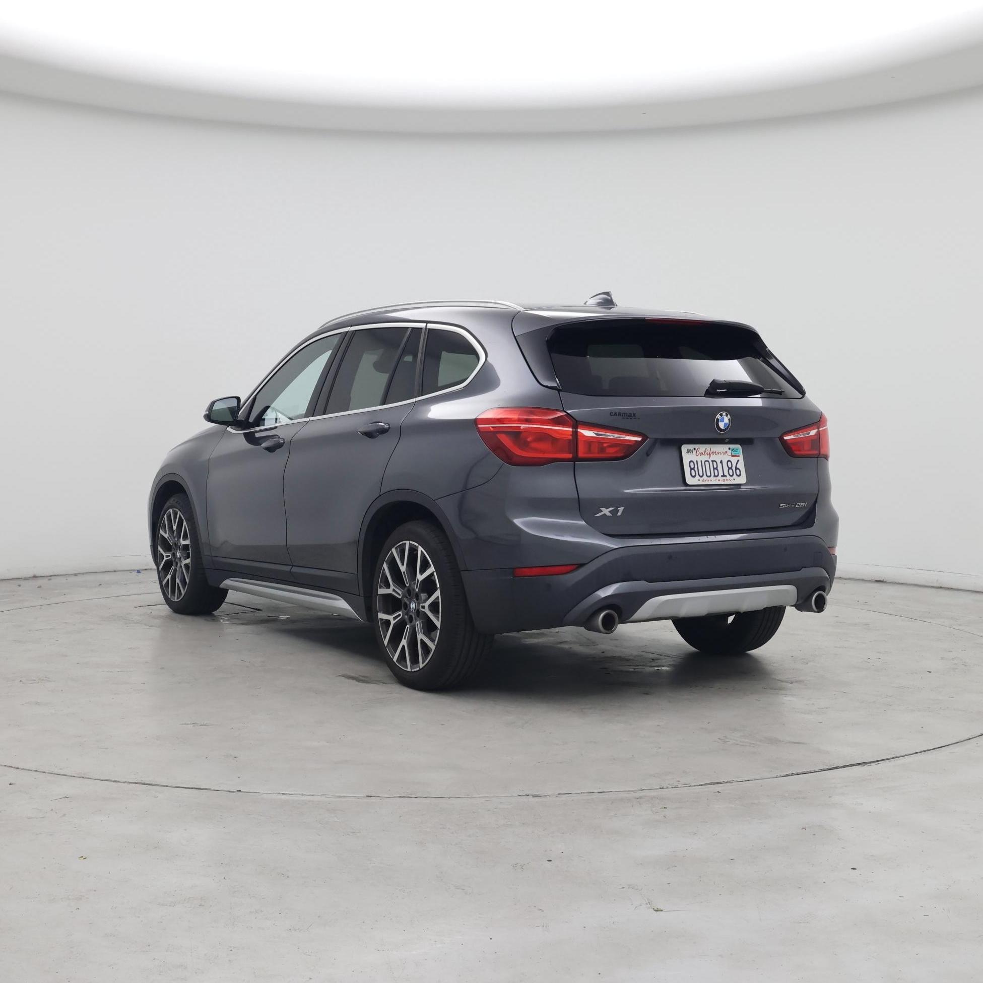 Thumbnail: 2021 BMW X1 - 2