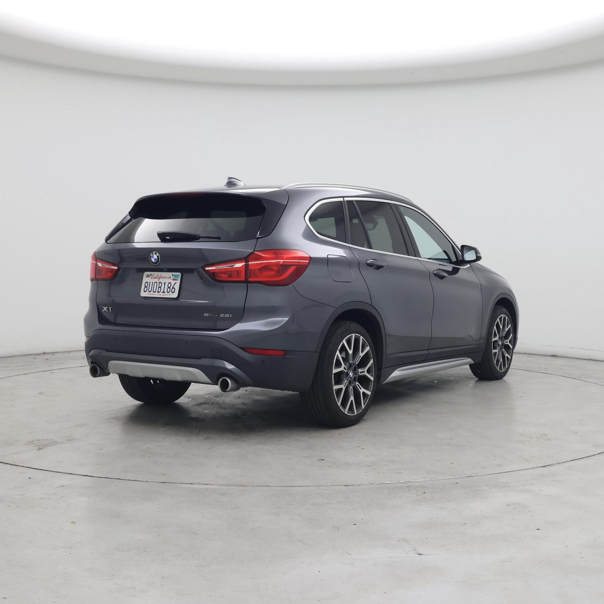 Thumbnail: 2021 BMW X1 - 8