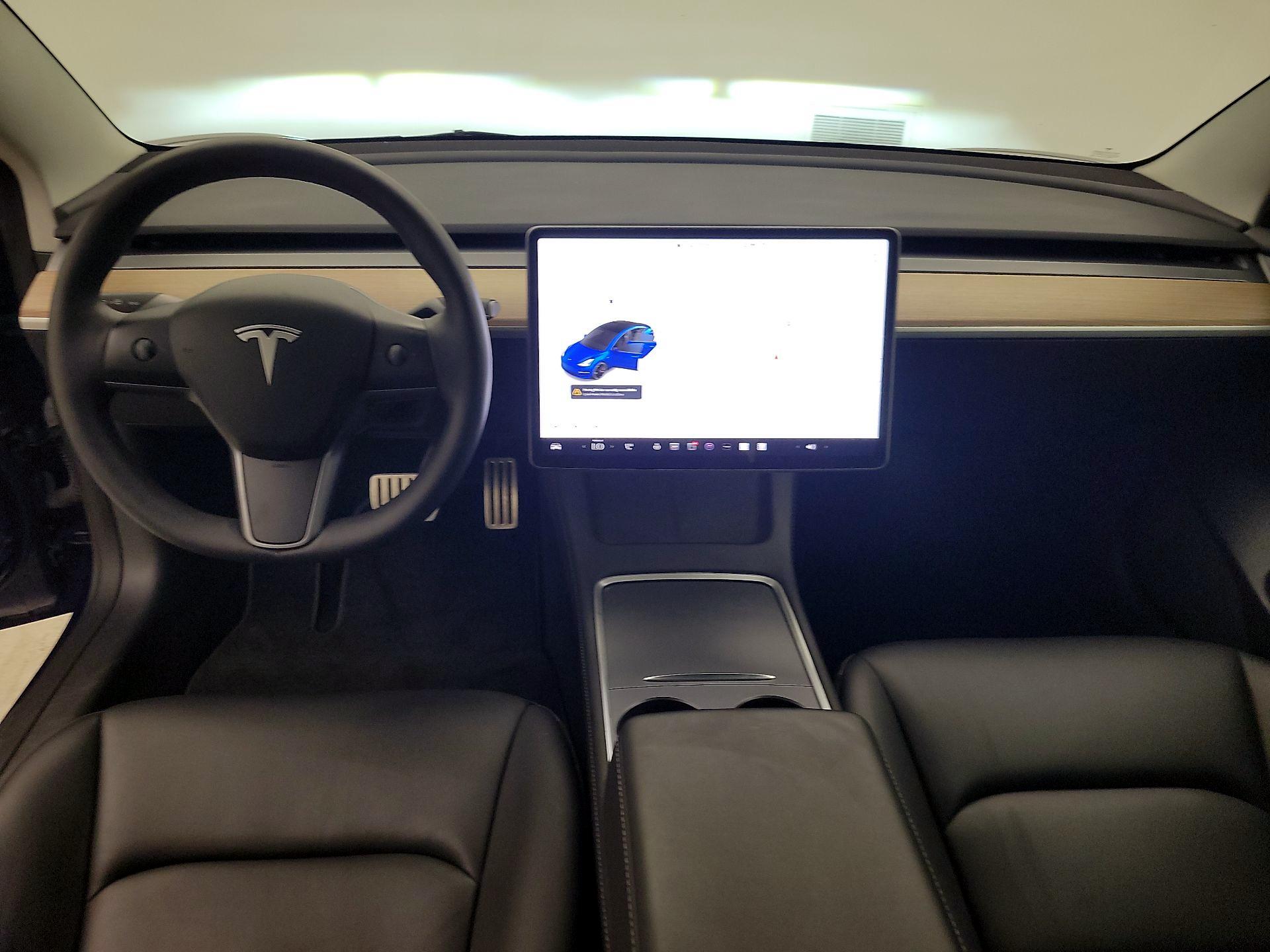 Thumbnail: 2023 Tesla Model 3 - 9