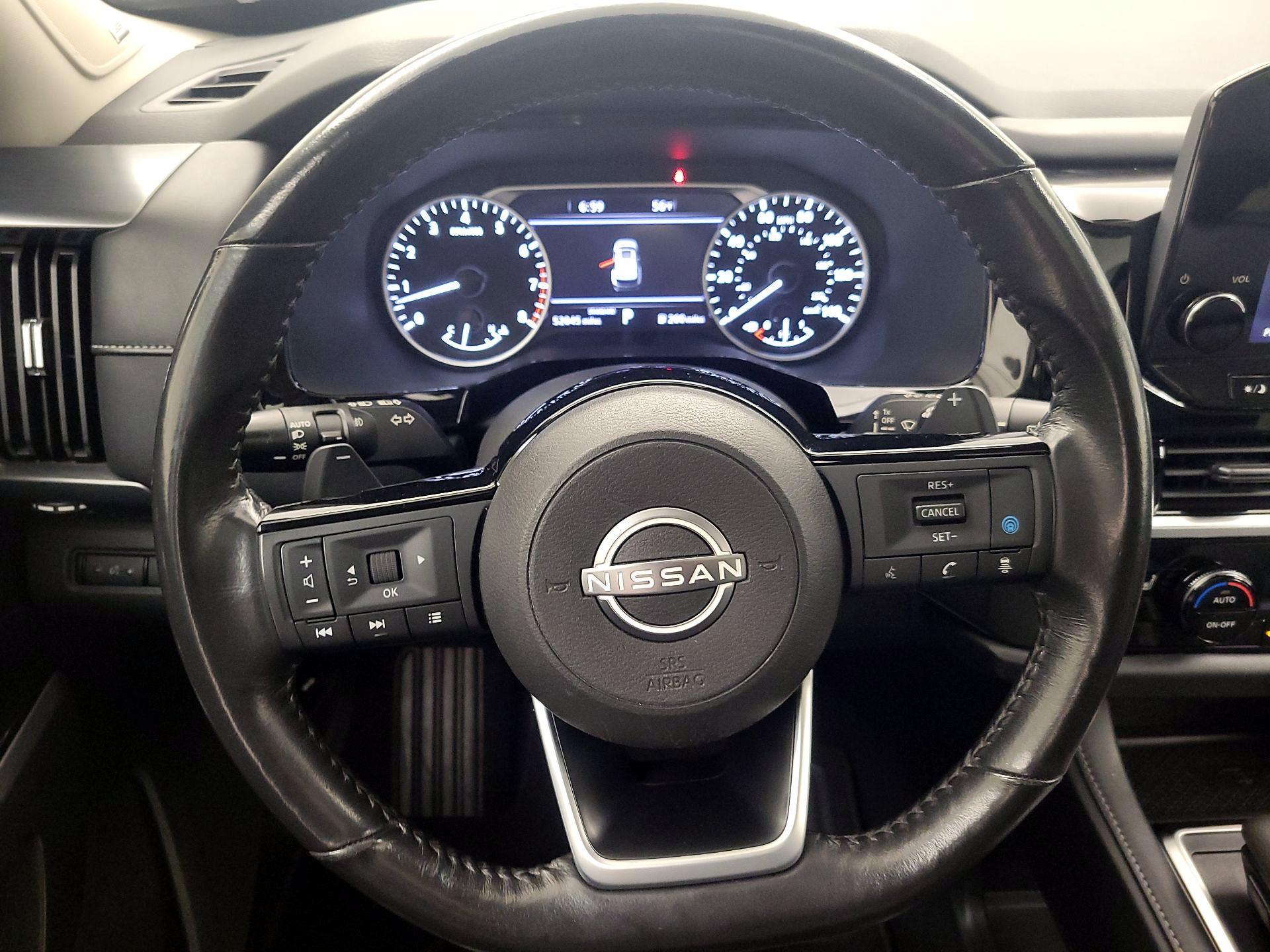 Thumbnail: 2022 Nissan Pathfinder - 10