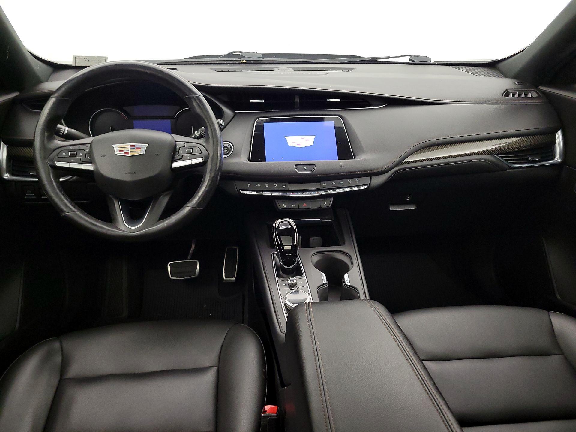 Thumbnail: 2021 Cadillac XT4 - 9