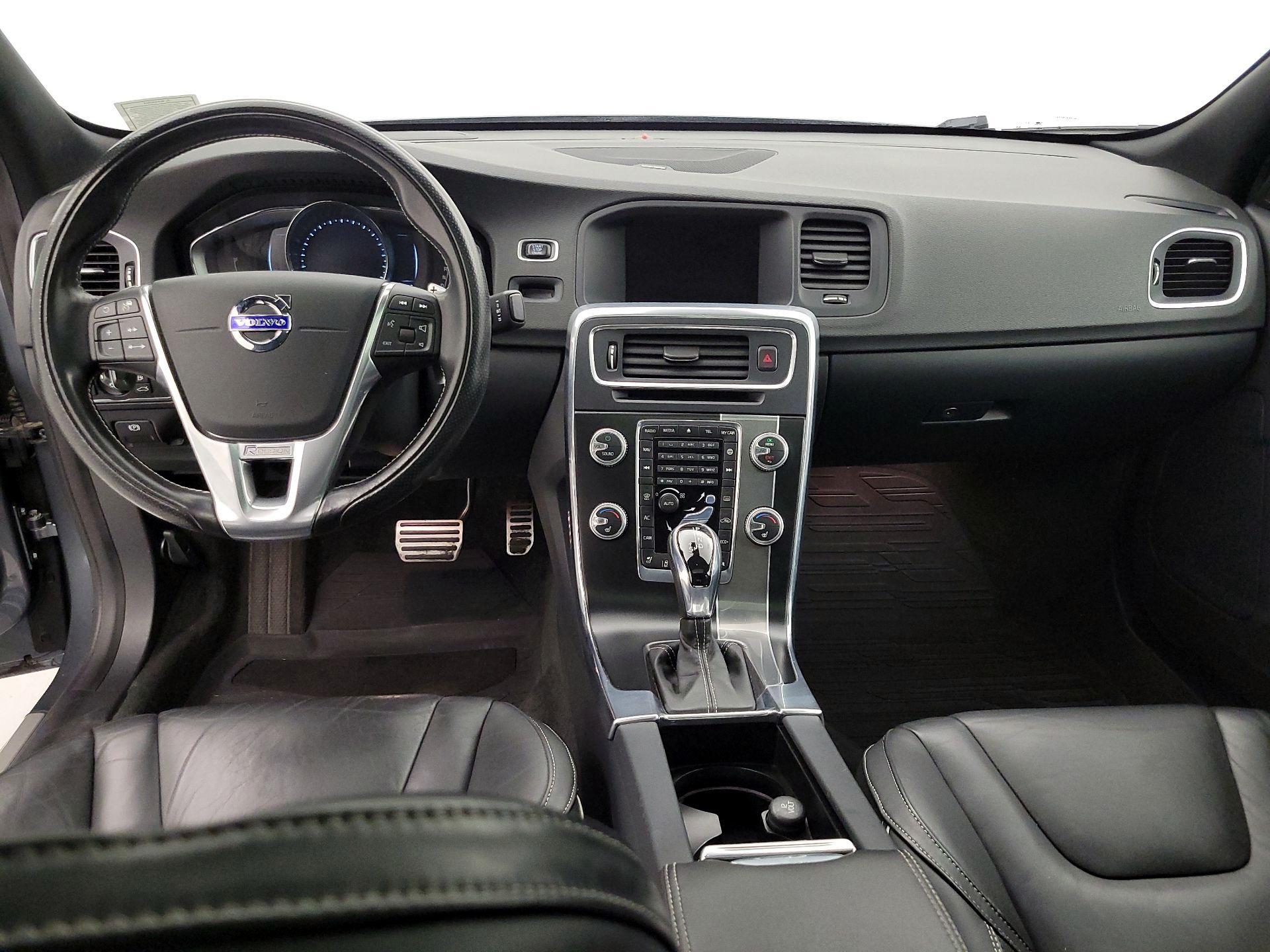Thumbnail: 2016 Volvo S60 - 9
