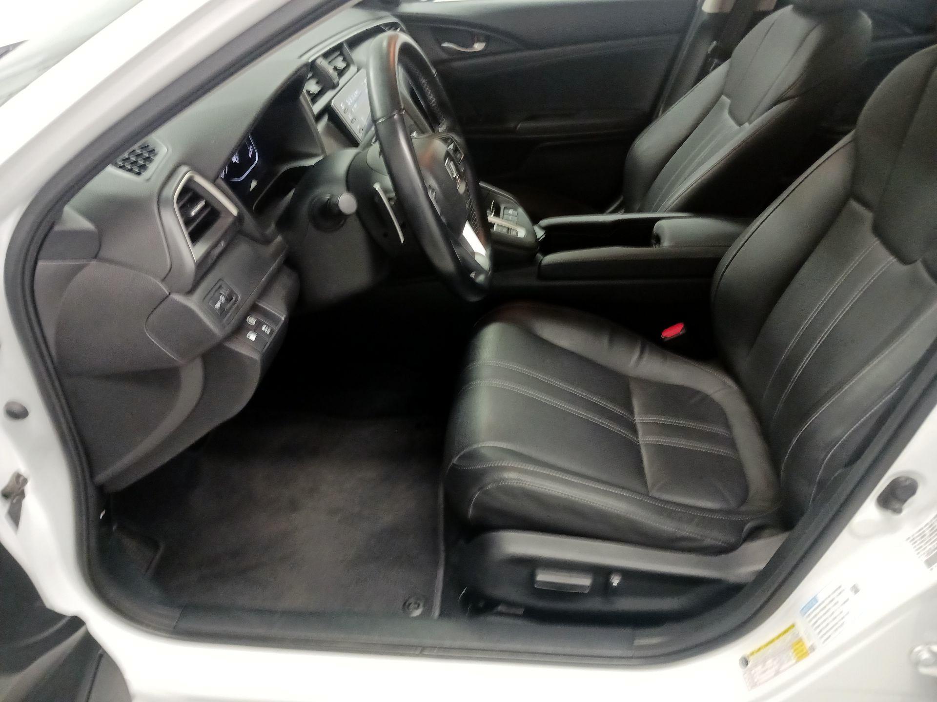 Thumbnail: 2021 Honda Insight - 11